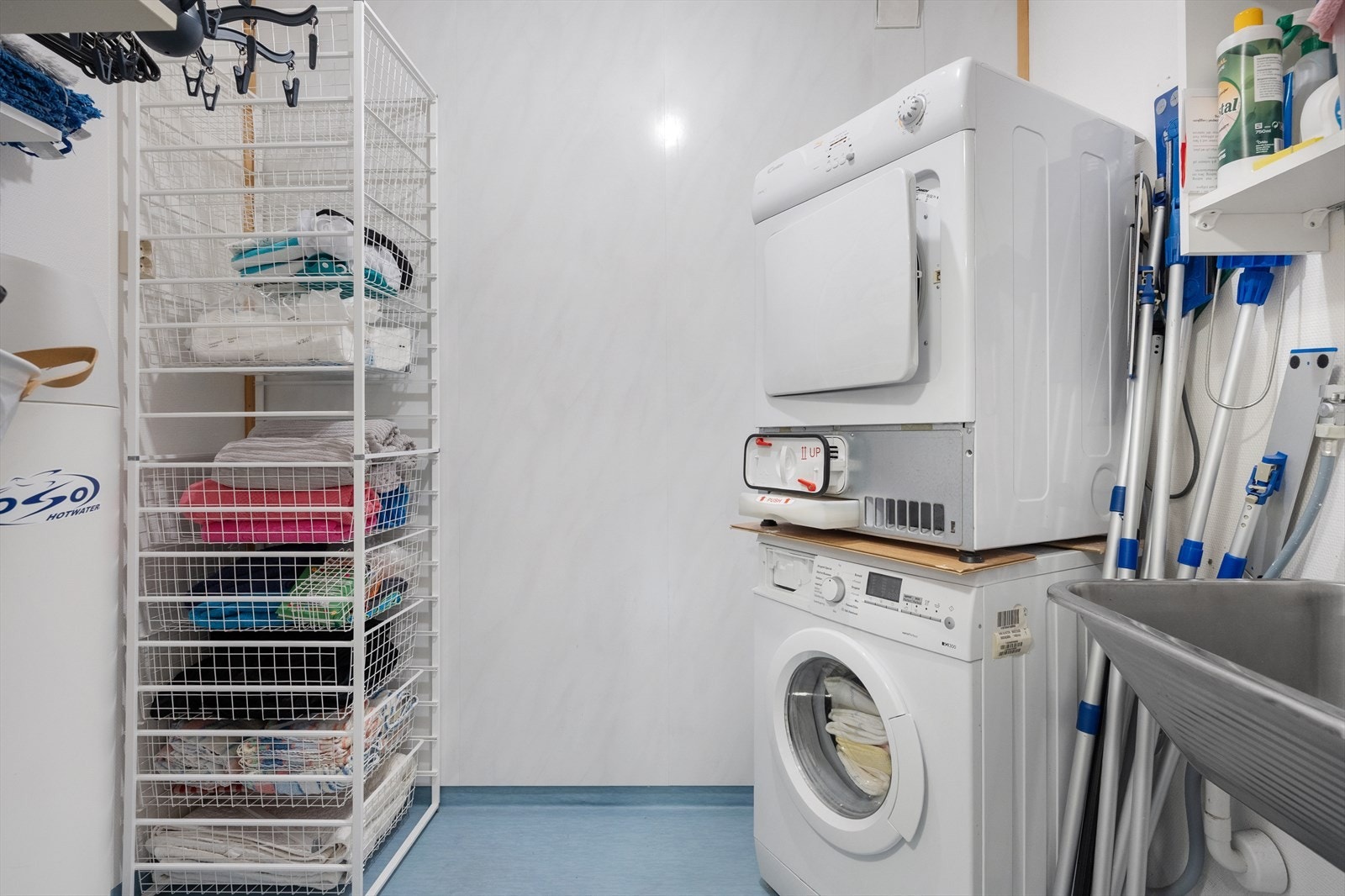 Praktisk med separat vaskerom Galleribilde