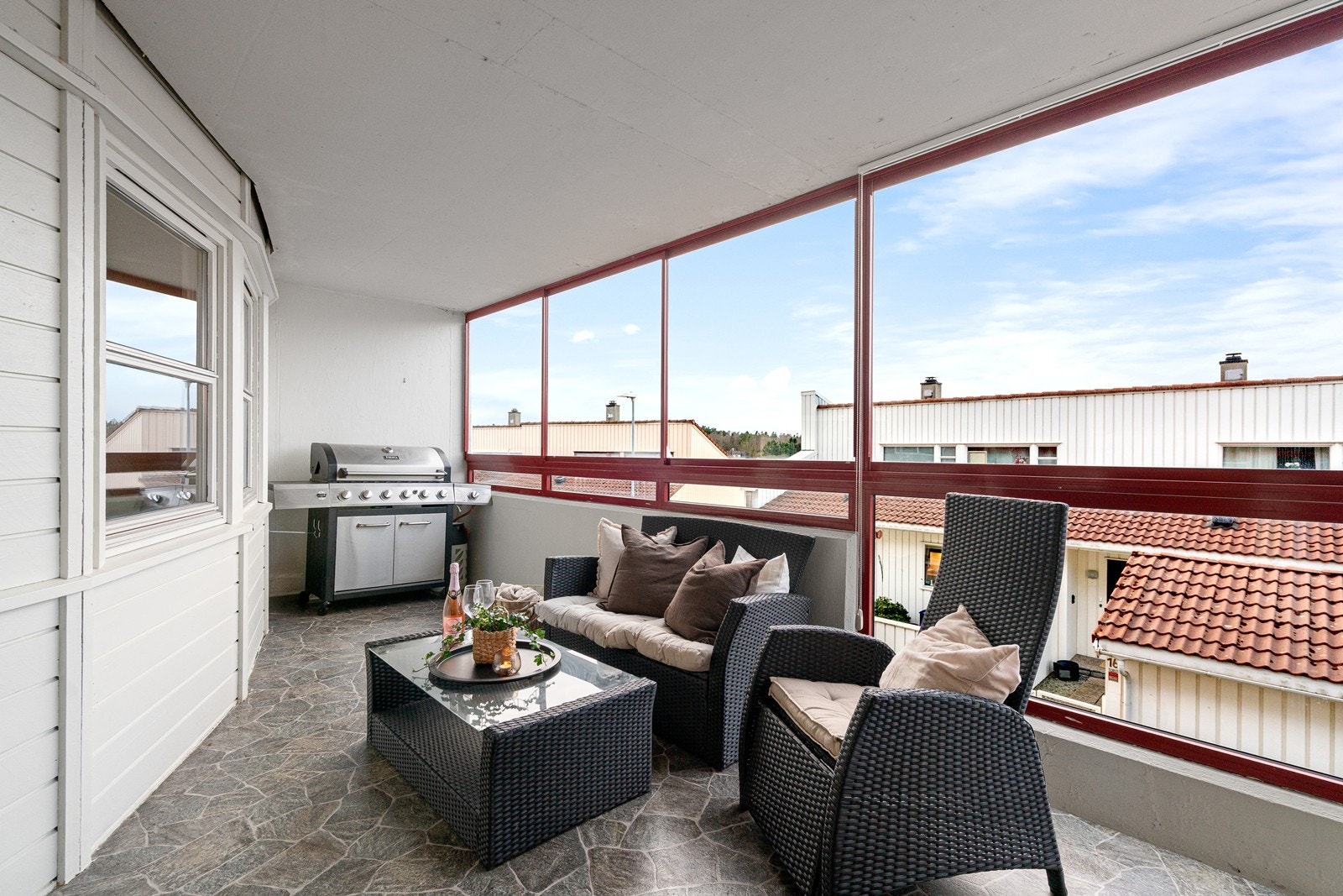 Utsnitt av terrasse/ hagestue Galleribilde