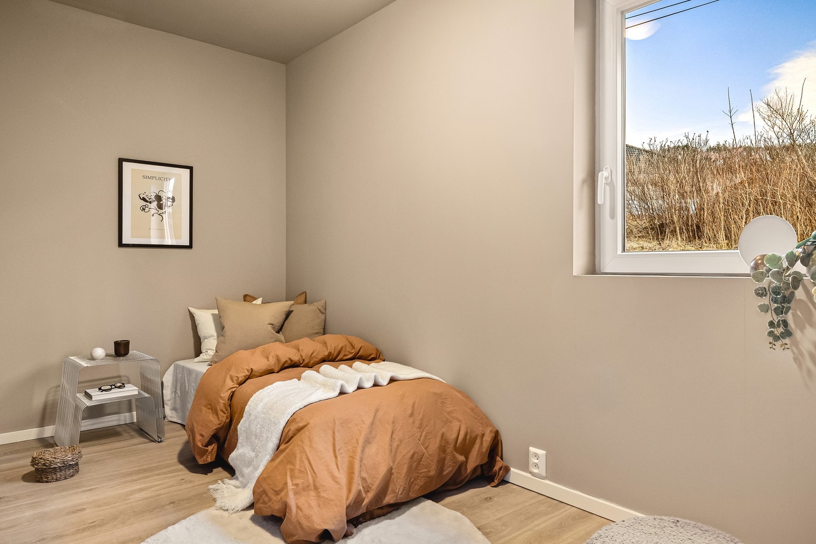 Soverommet måler 7,3 kvadratmeter Galleribilde