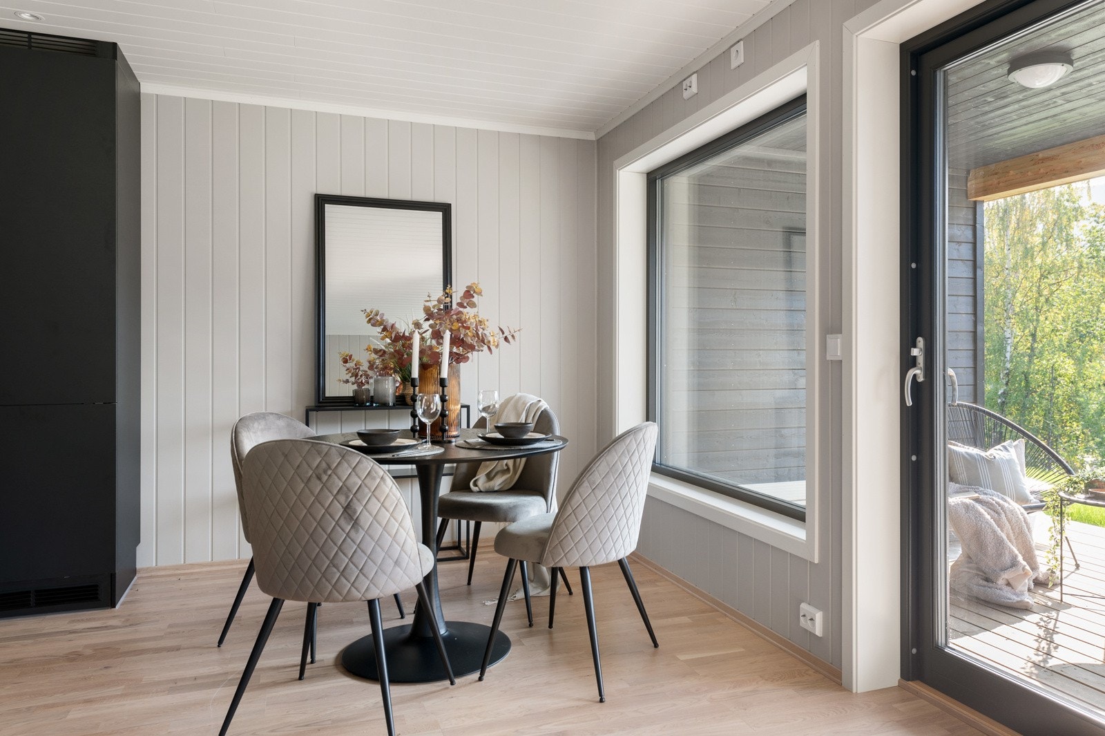 Tilrettelagt med praktiske løsninger, uten trapper og tilgjengelighet til sentrum. Galleribilde