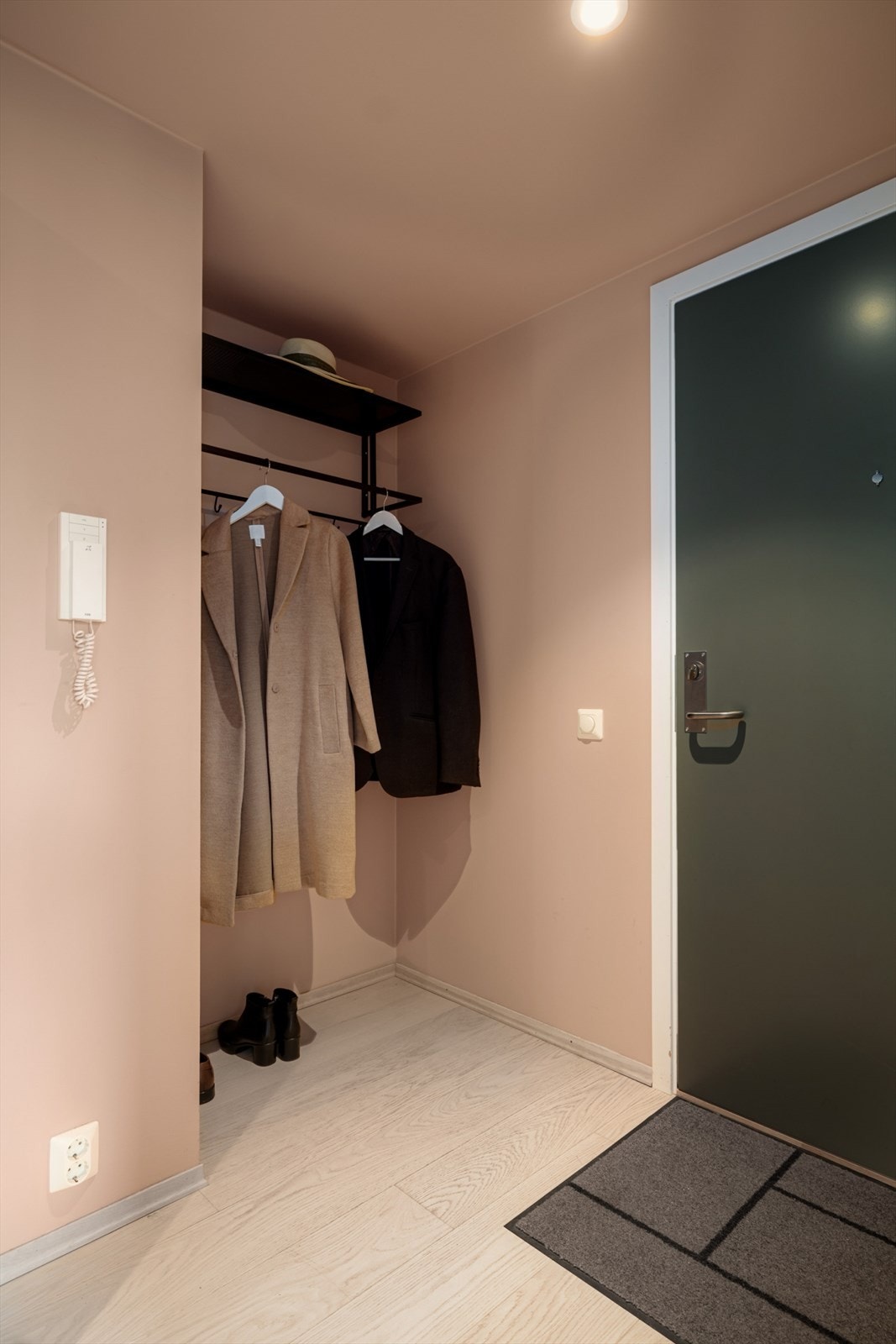 Med heis tar du deg enkelt opp til byggets 5. etasje - Velkommen til visning hos oss i Lars Husmanns gate 19! Galleribilde