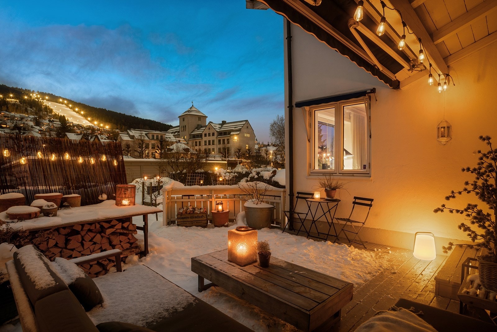 Dette er en flott og innholdsrik enebolig med ettertraktet beliggenhet i Søberg Haveby på Danvik Galleribilde