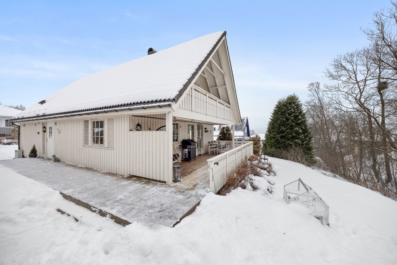 Flotte terrasseområder med direkte utgang til hage Galleribilde