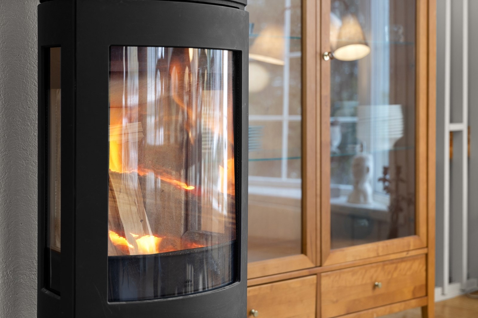 Huset har både peisovn og varmepumpe Galleribilde