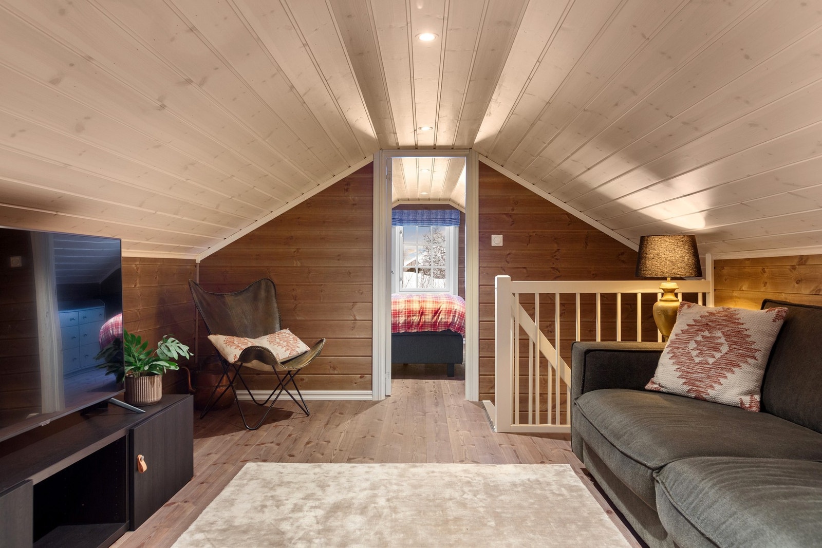 Tv-stue på hemsen. Galleribilde