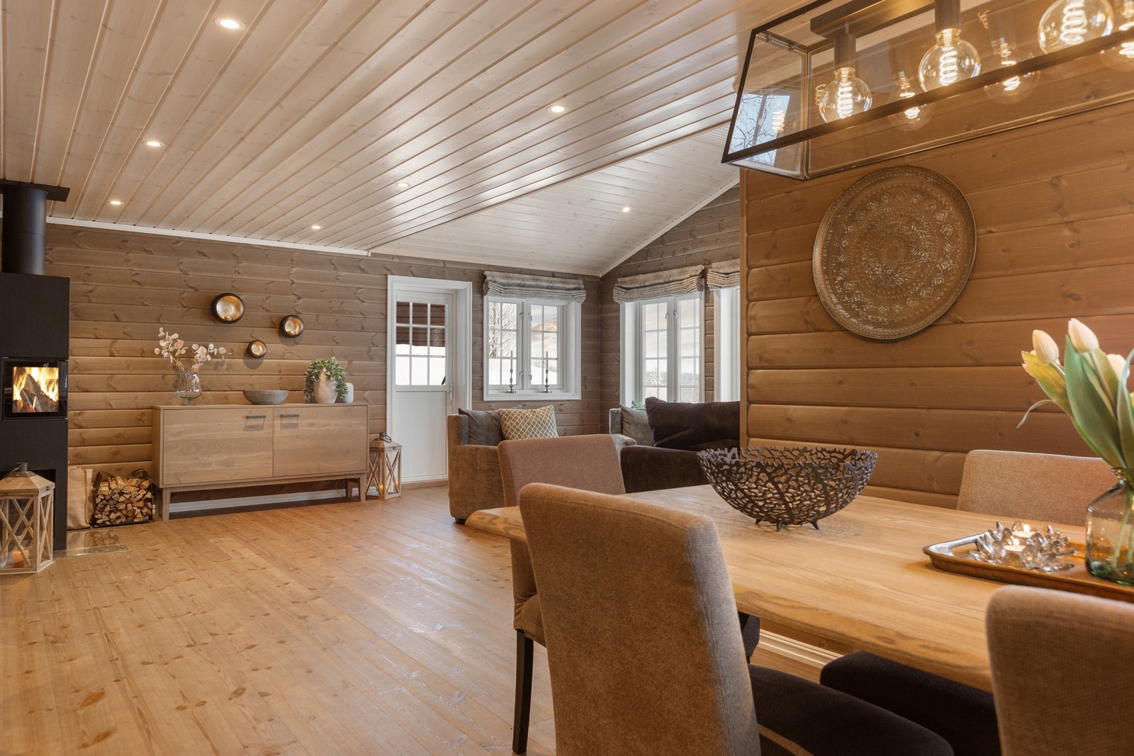 Gjennomgående moderne helhetsinntrykk med tidsriktige fargevalg. Galleribilde