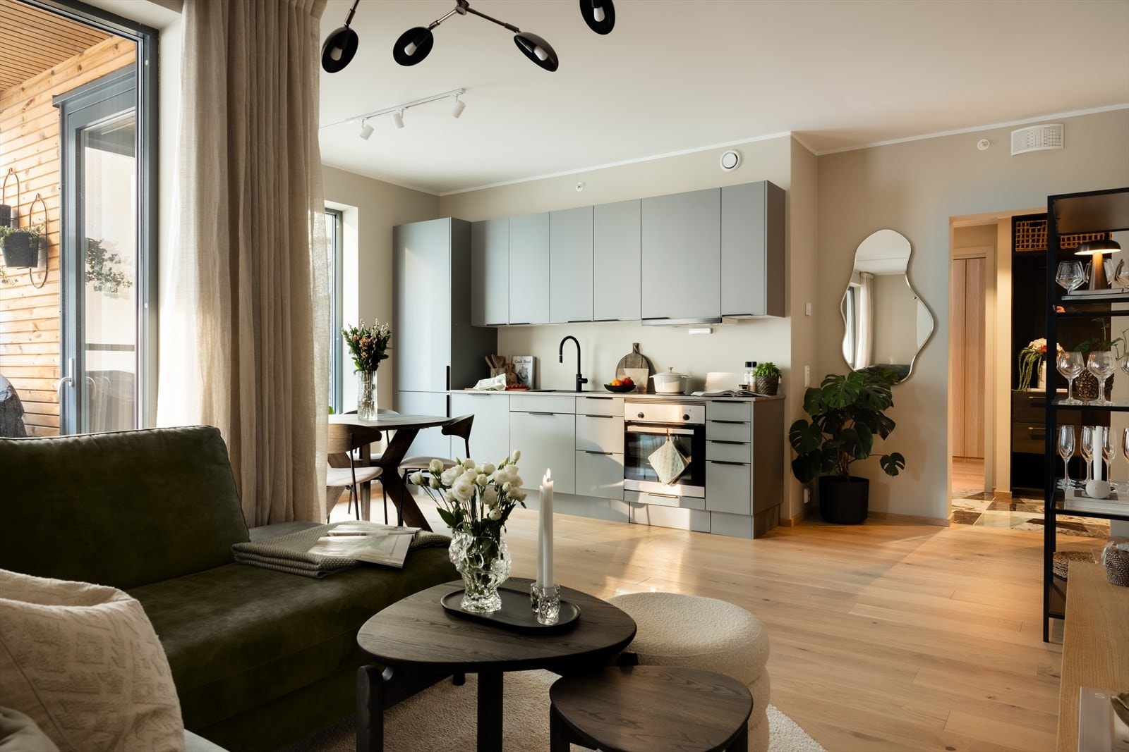 Leiligheten er preget av flotte kvaliteter og stilrene fargevalg! Galleribilde