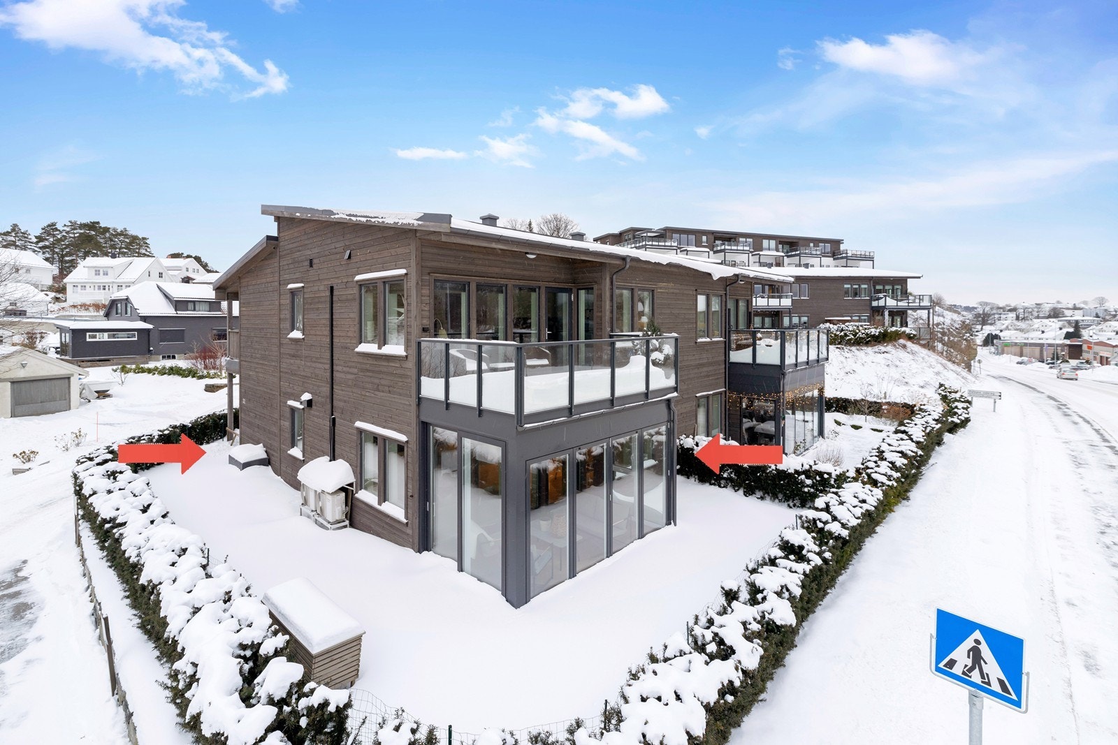 Eiendomsmegler Norge v/ Ørjan Aas Nielsen har gleden av å presentere Lillesandsveien 32! Galleribilde