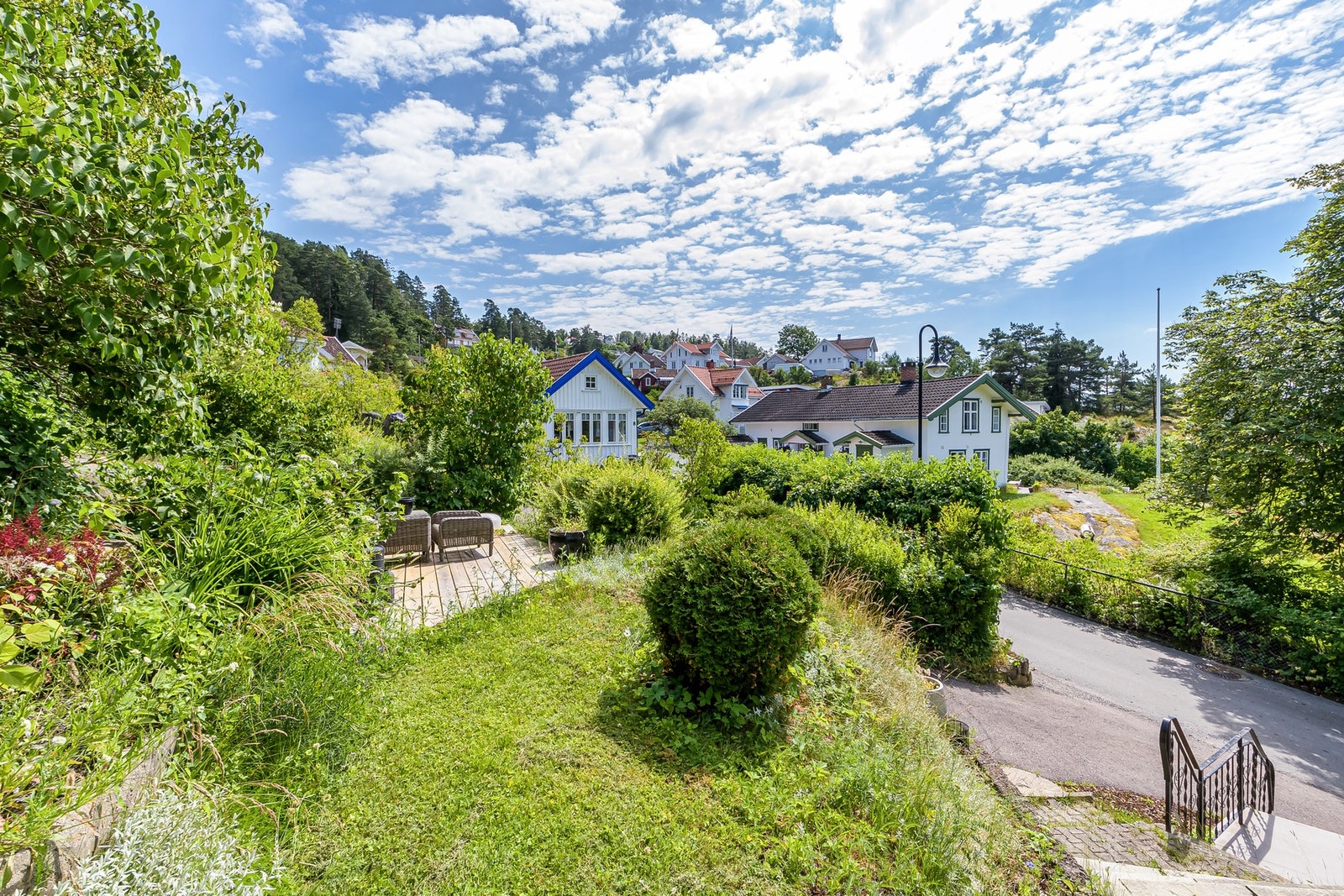 Det er flere sosiale hagesoner på eiendommen Galleribilde