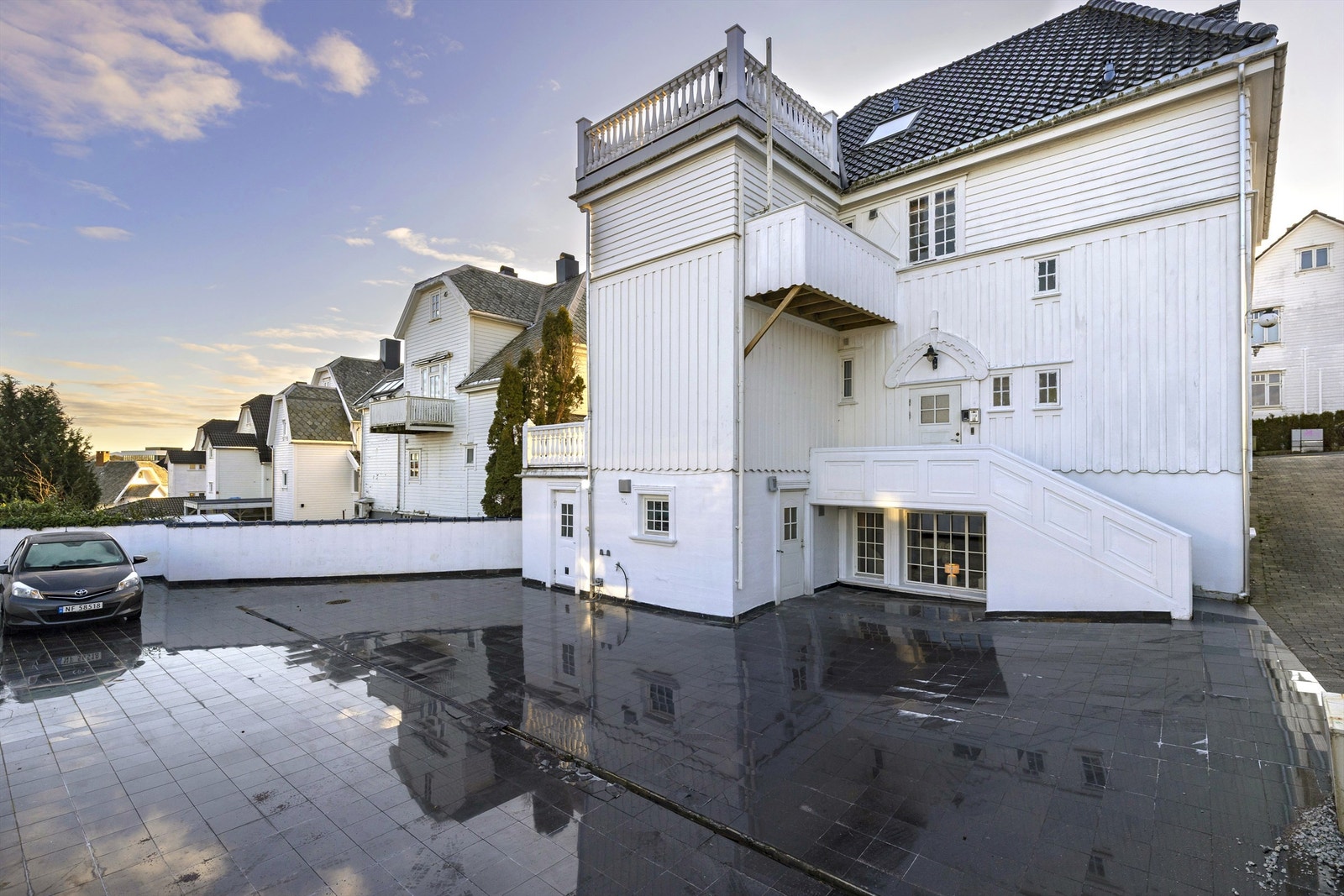 Eiendommen har en attraktiv beliggenhet med gangavstand til Stavanger sentrum. Galleribilde