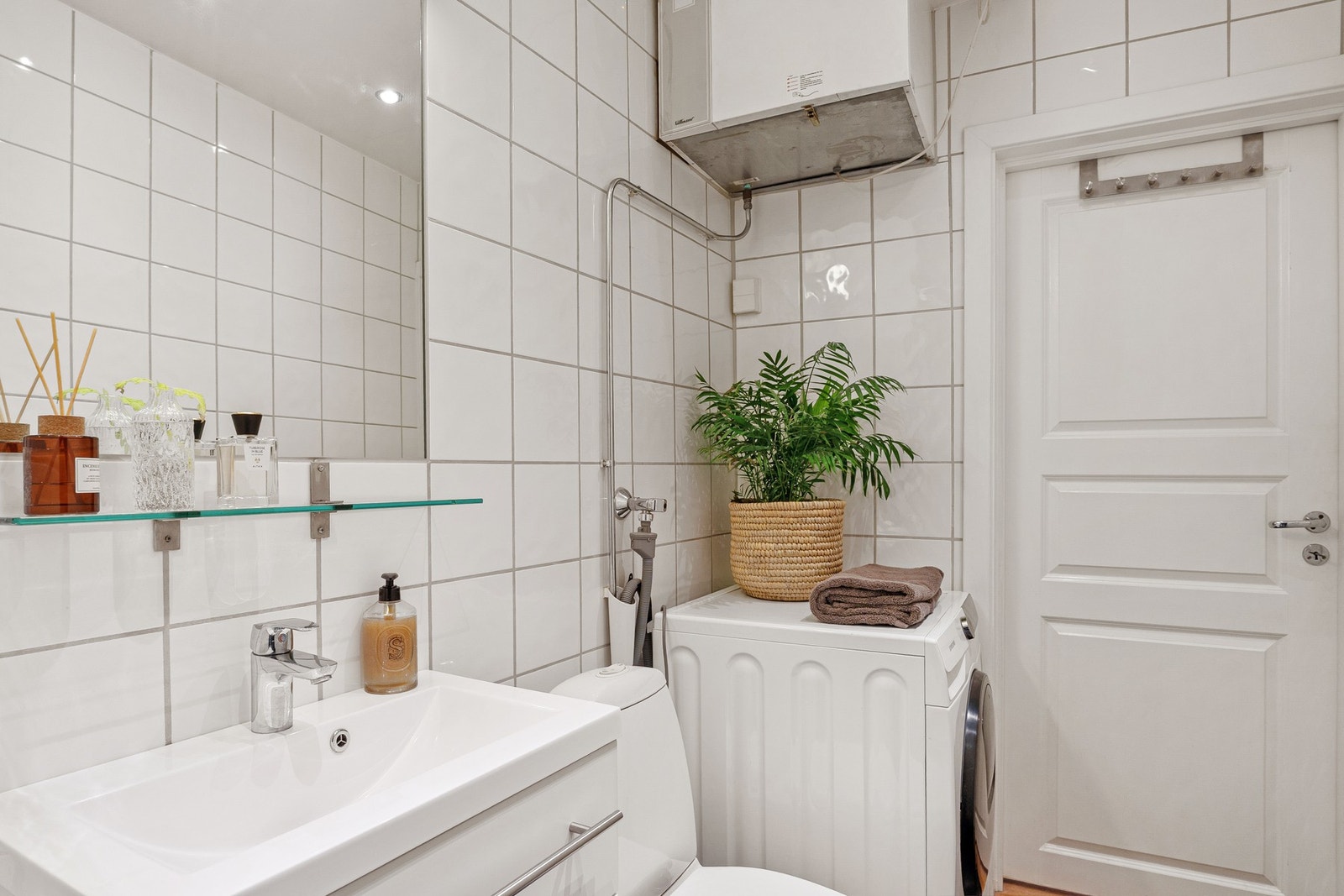 Det er opplegg for vaskemaskin og tørketrommel. Galleribilde