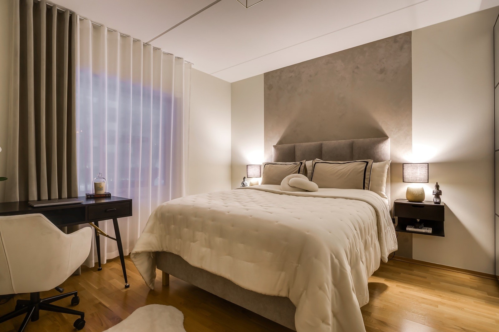 Rommet er malt i Macro Polo Luxury effektmaling. Galleribilde