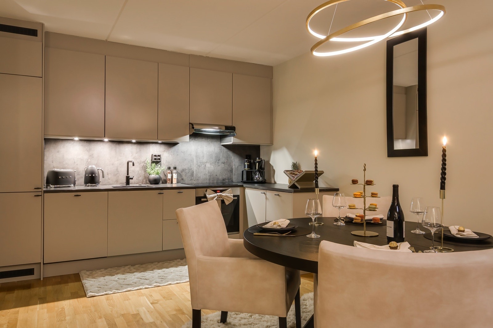 Her kan man samle venner og familie til et herlig måltid. Galleribilde