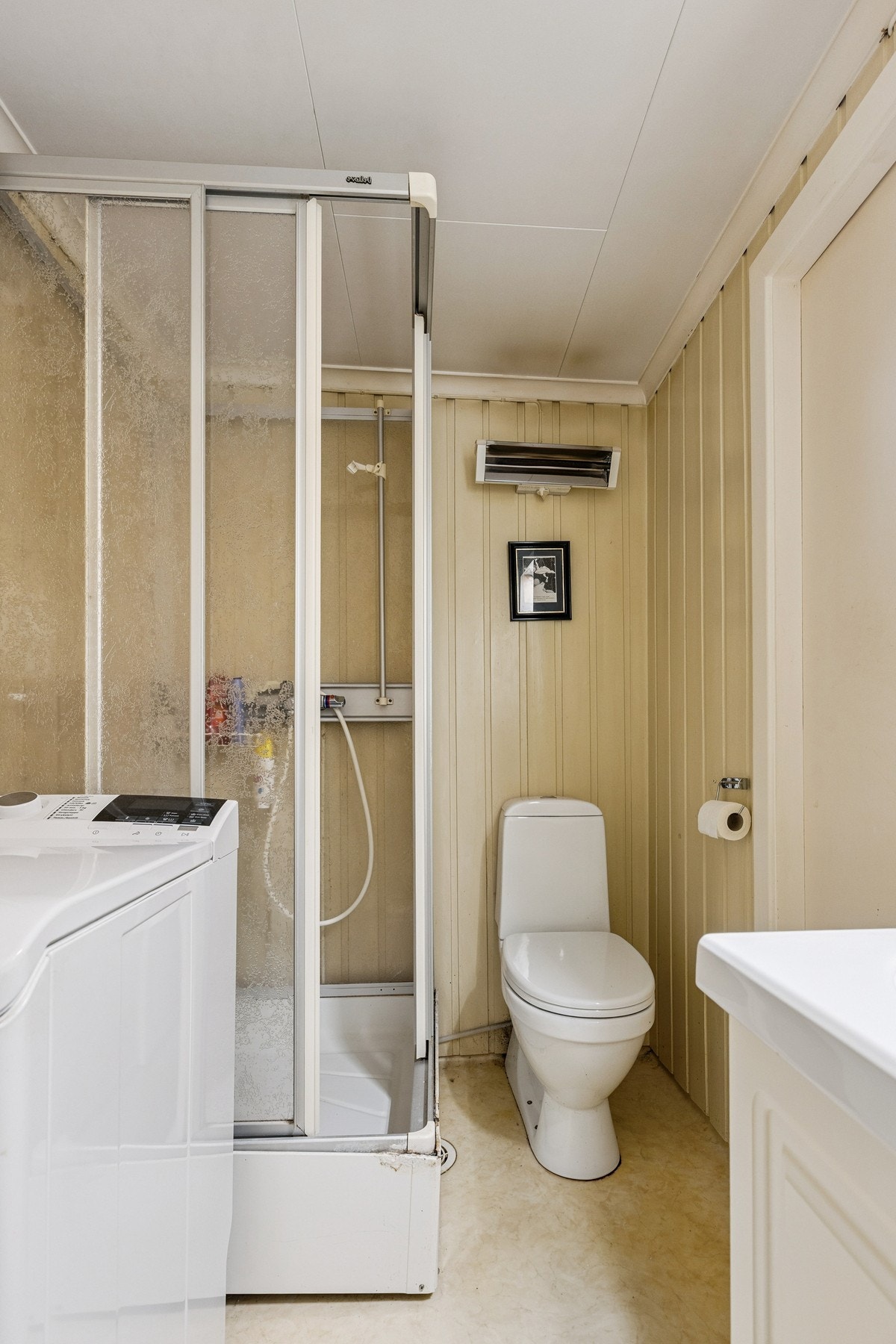 Bad med plass til vaskemaskin Galleribilde