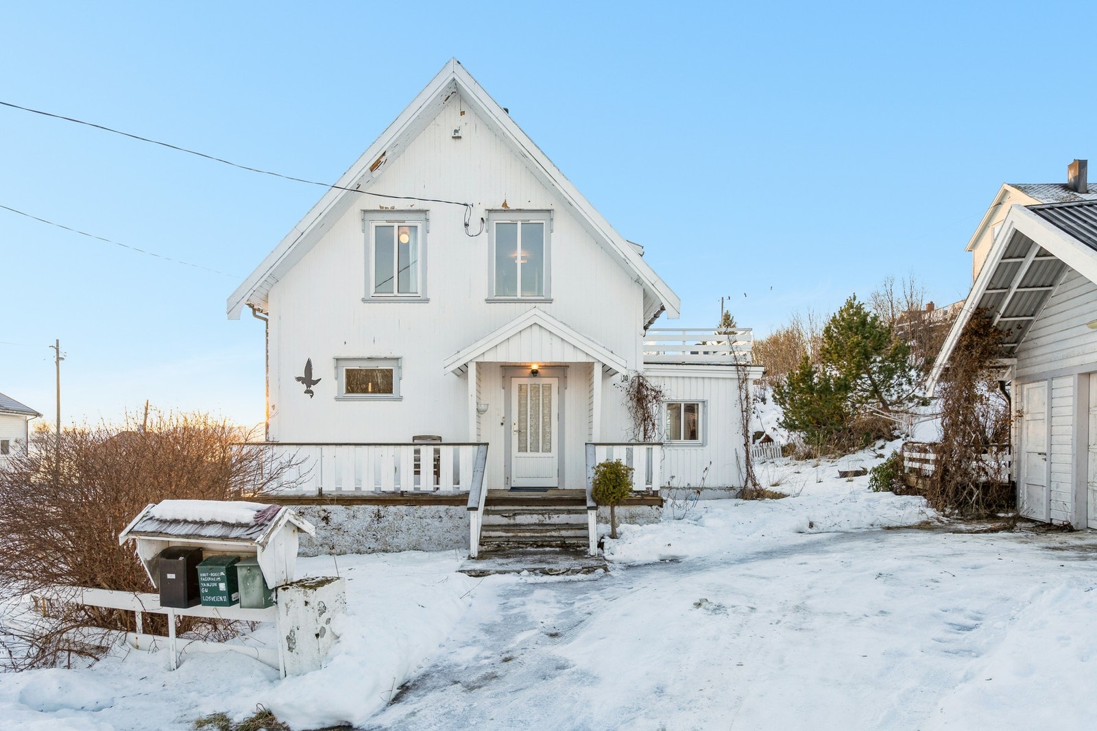 Sjarmerende enebolig med flott tomt og god beliggenhet Galleribilde