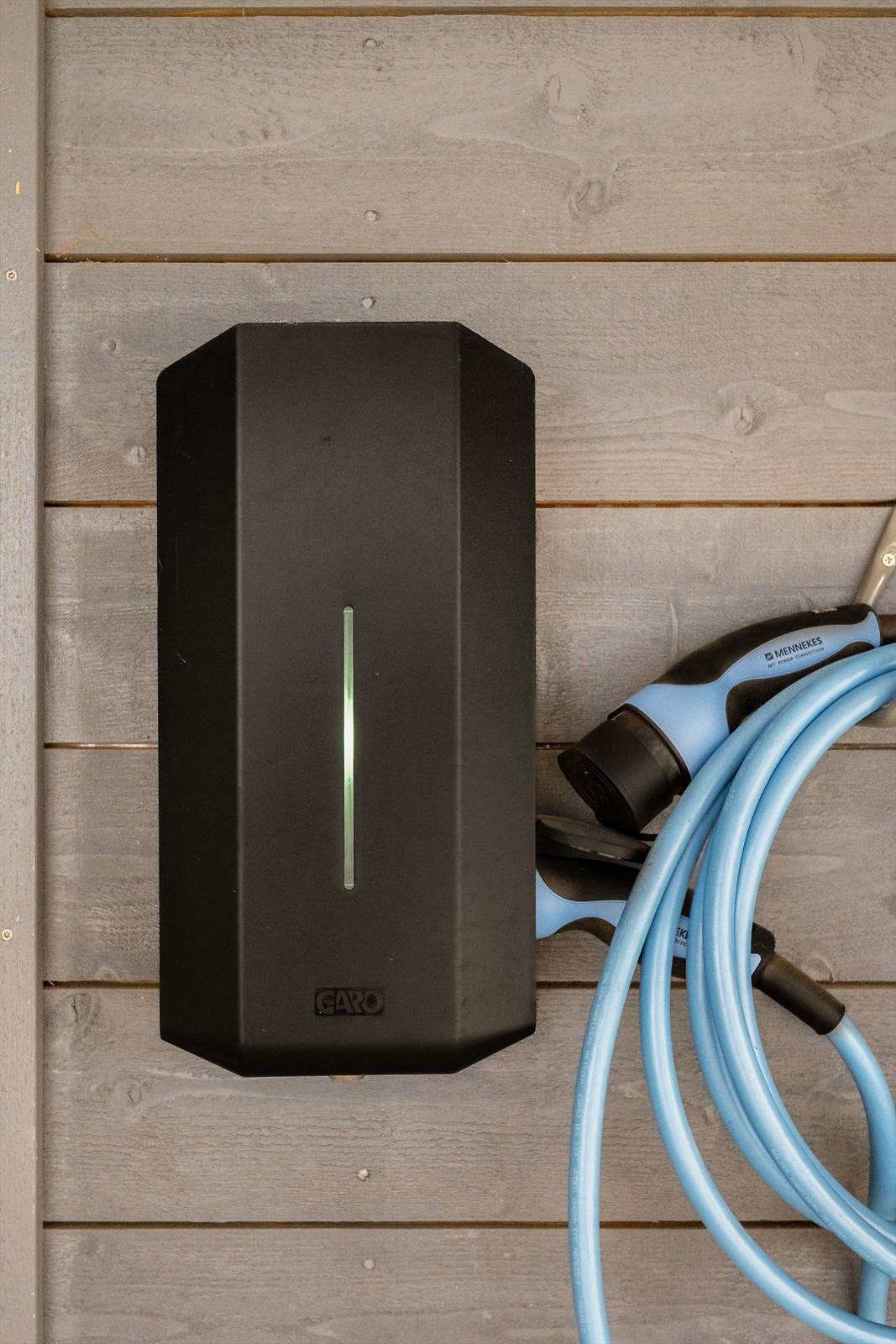 Det er montert elbil-lader. Galleribilde