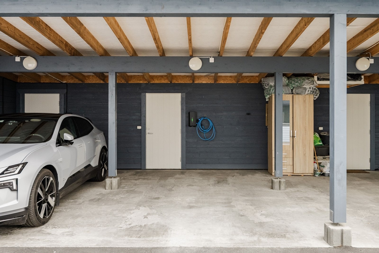 I tilknytning til carporten er det også en bod på 5 kvm. Galleribilde