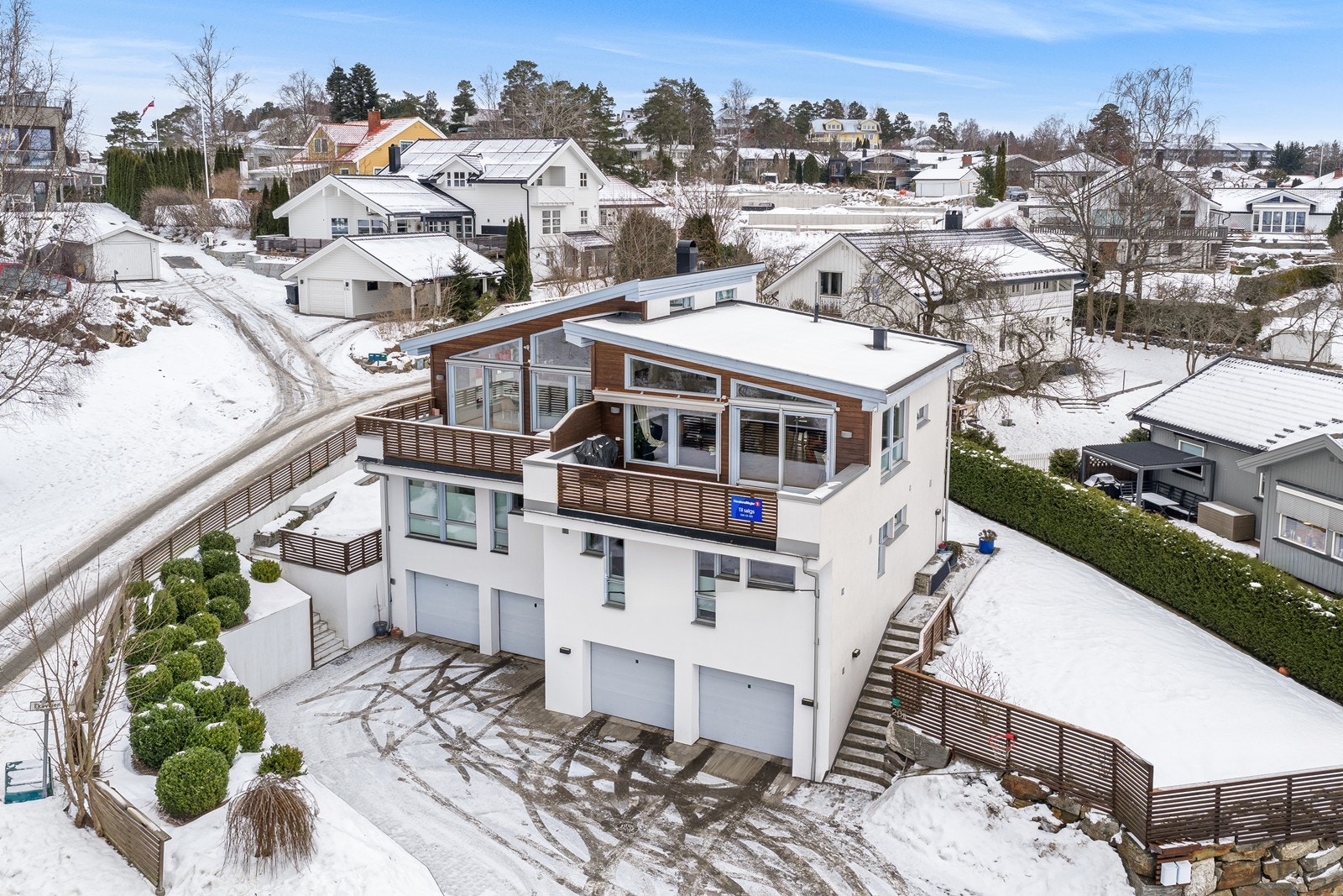 Dronefoto av fasaden Galleribilde