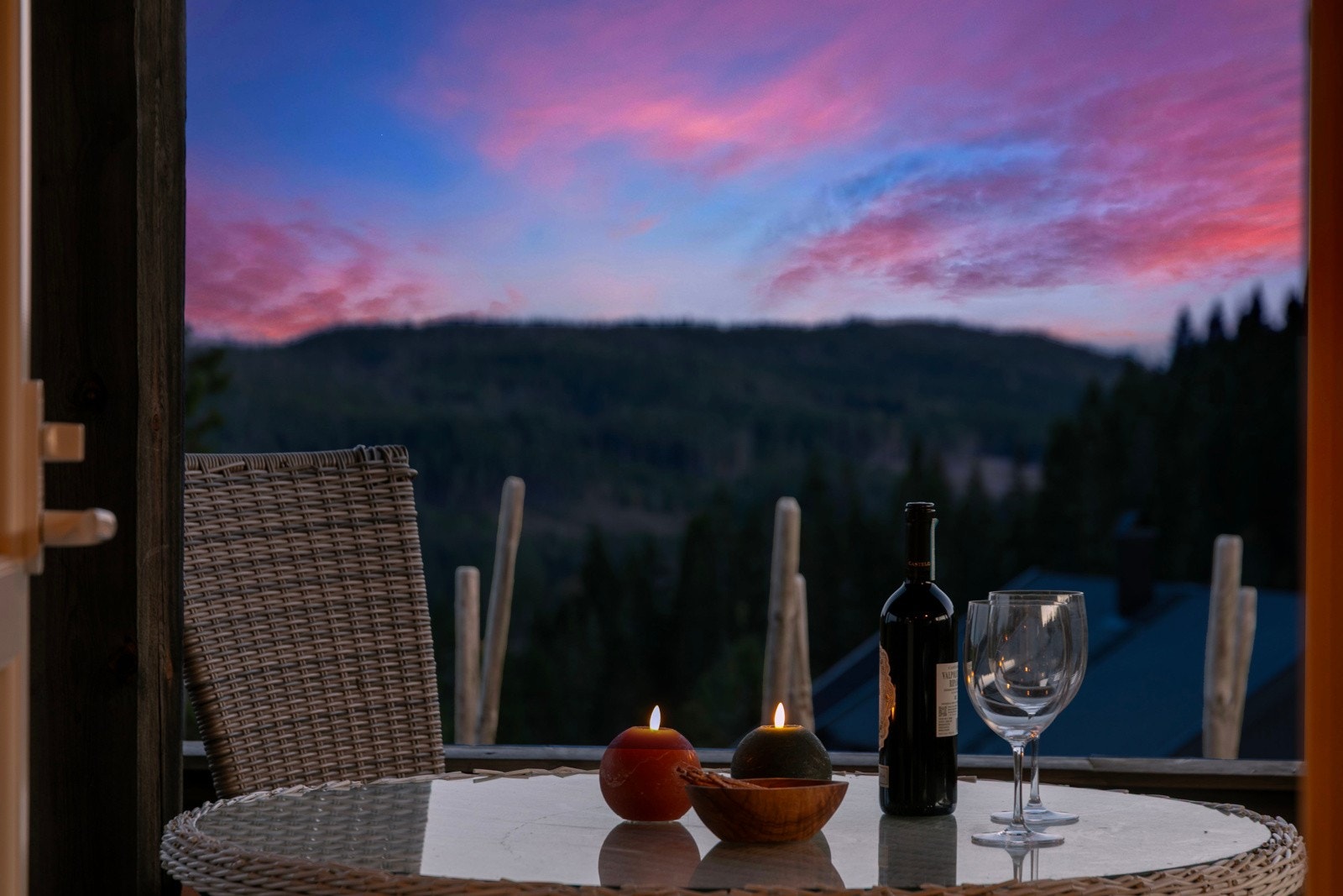 Magiske kvelder med utsikt mot solnedgangen- Galleribilde