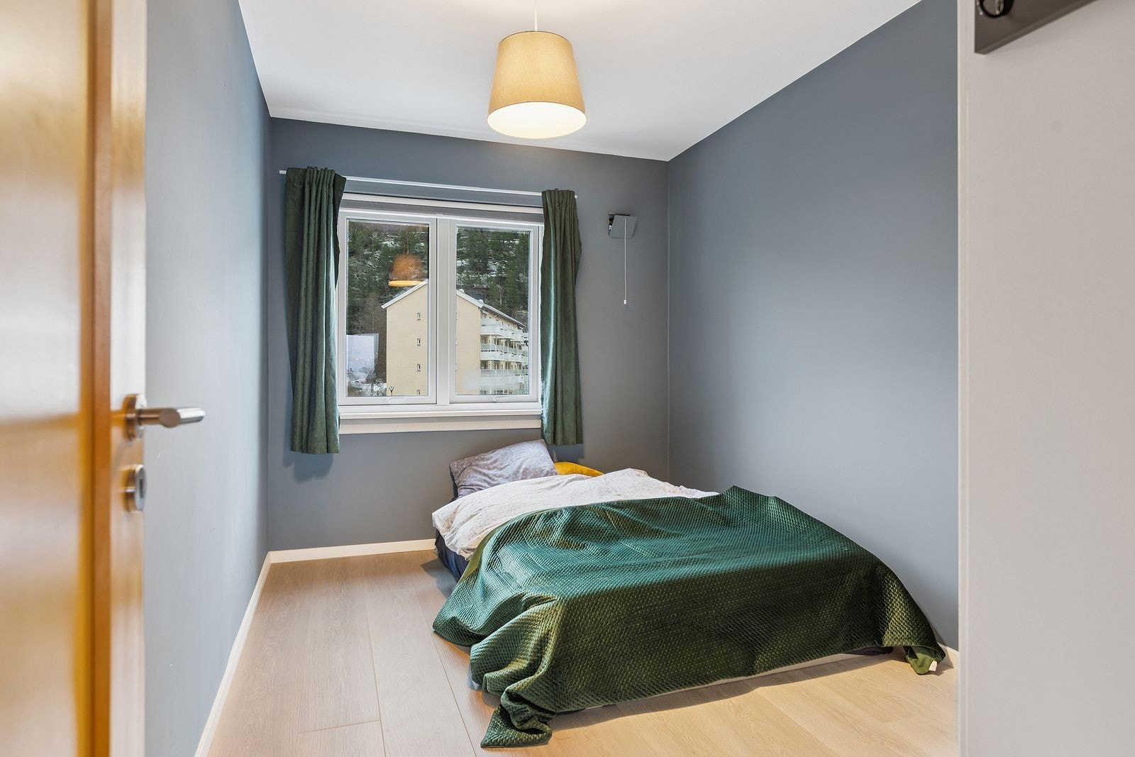 Soverom 2 - lyst og romslig Galleribilde