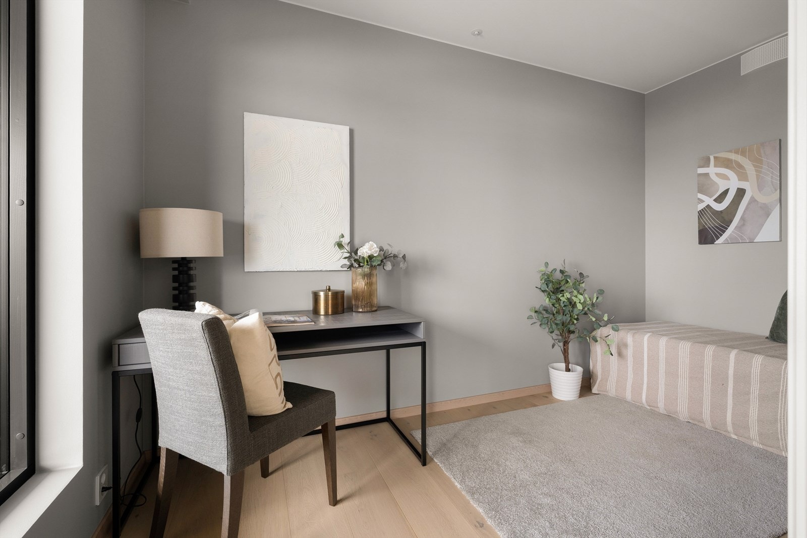 Rommet kan benyttes som soverom, hobbyrom eller barnerom - alt etter hva man ønsker og trenger Galleribilde