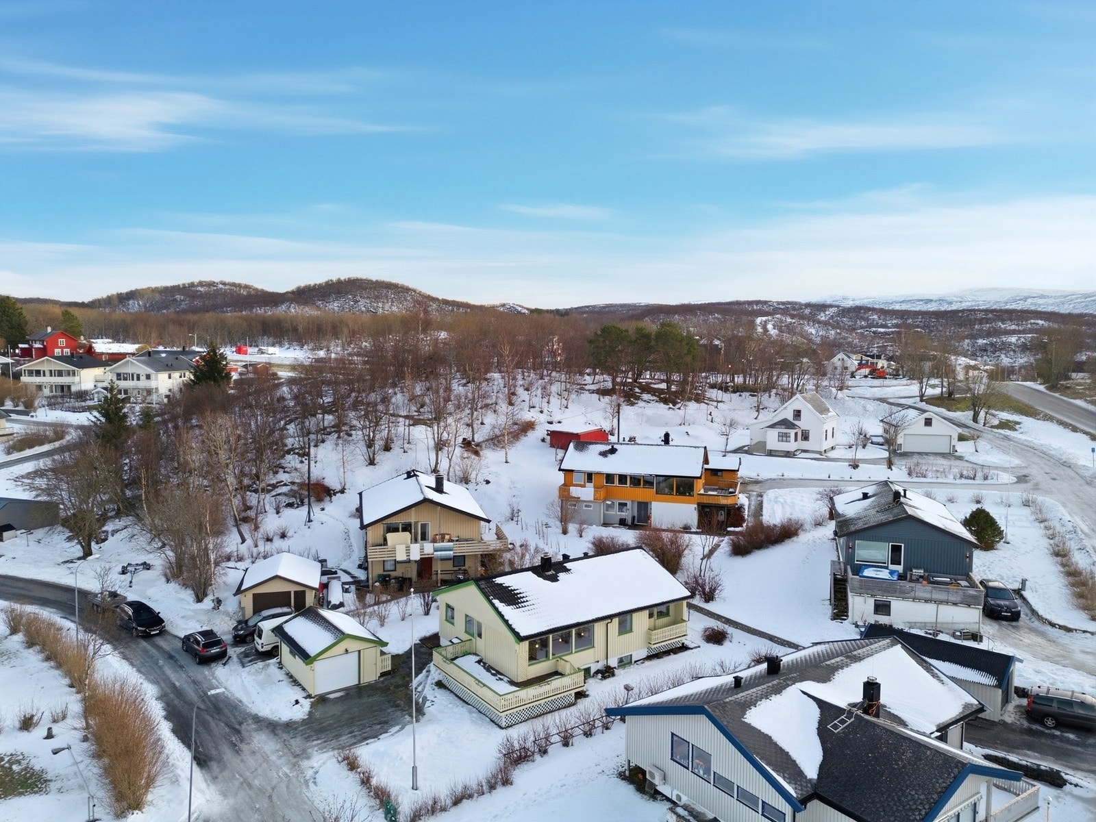 Eiendommen har en umiddelbar nærhet til det meste en familie trenger. Galleribilde