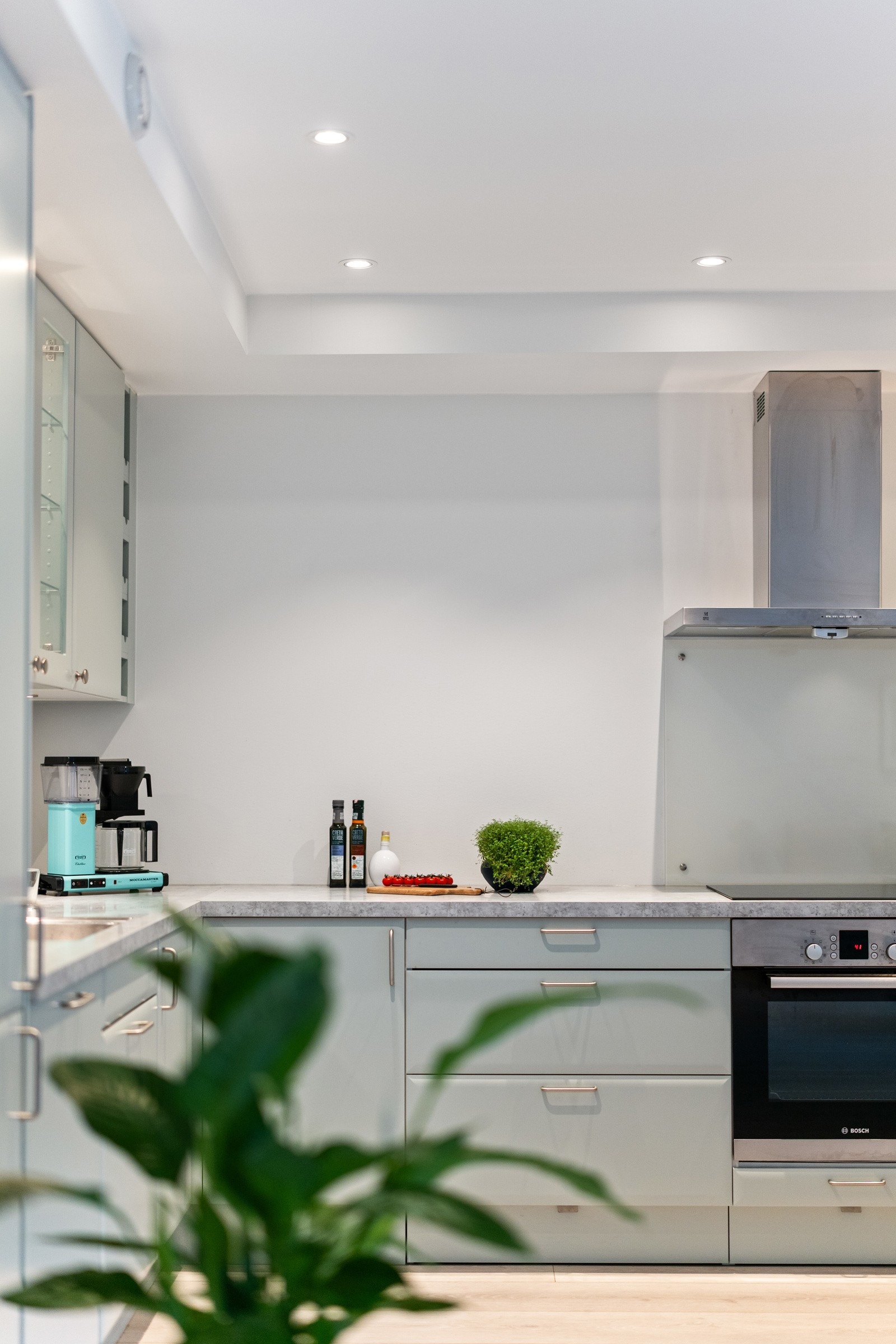 Integrerte hvitevarer på kjøkken medfølger. Galleribilde