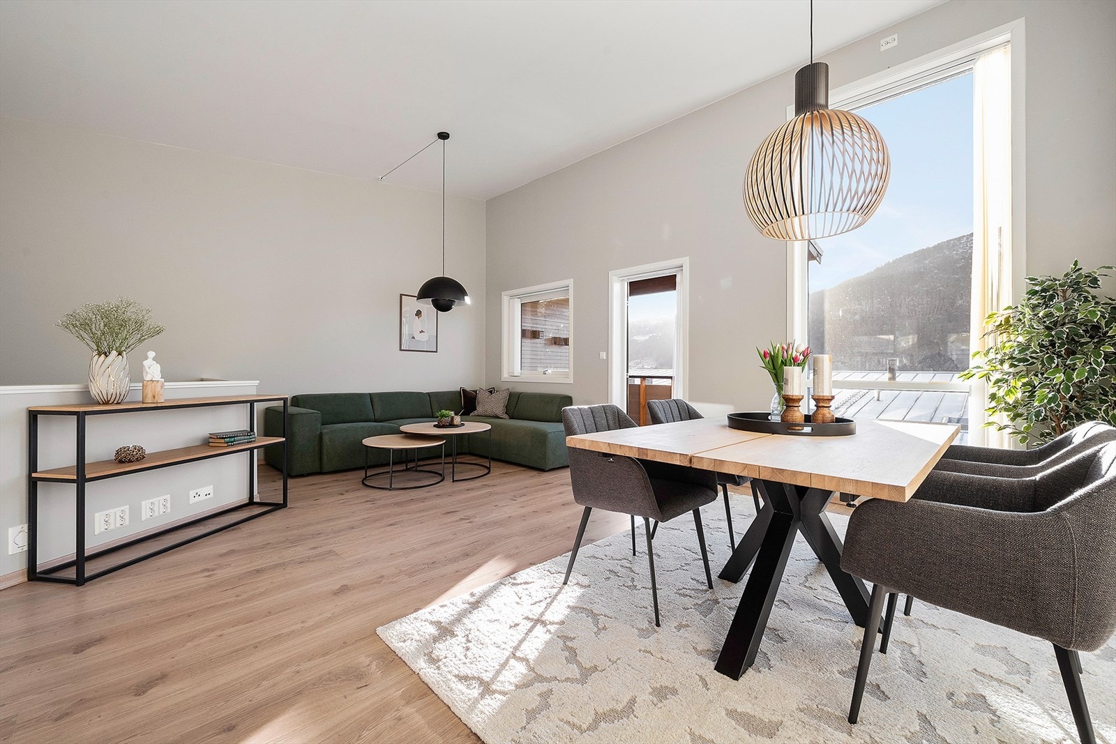 Velkommen til Råkane 53 | Presentert av Eiendomsmegler Norge v/ Raymond Sandøy. Galleribilde