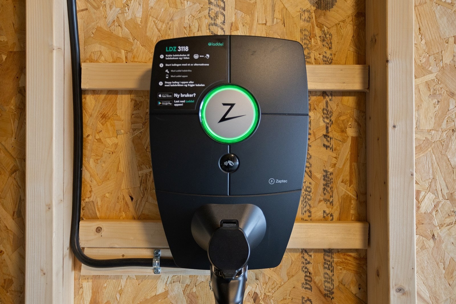 Her der det montert billader som følger med i handelen. Galleribilde