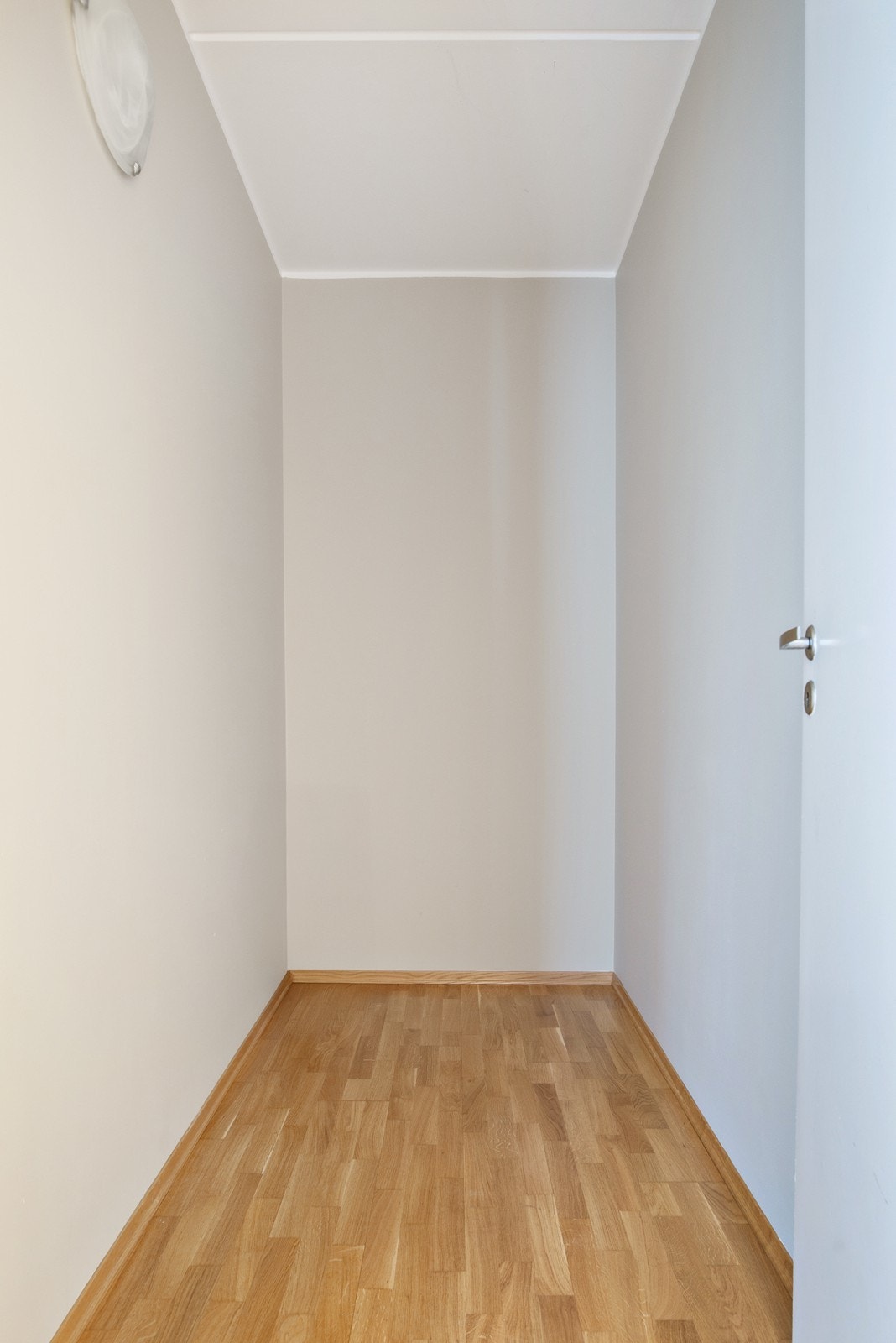 Innvendig bod. Det følger også en kjellerbod Galleribilde