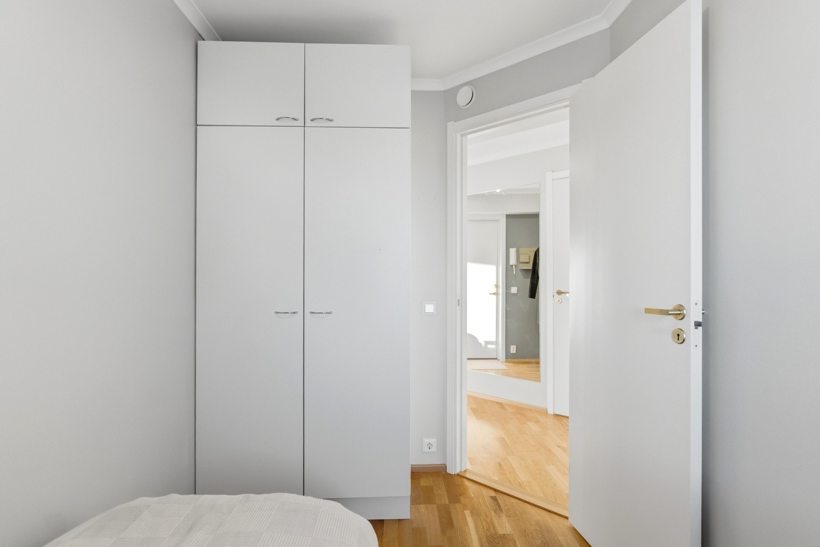 Bod innredet som soverom. Rommet er ikke godkjent for varig opphold. Galleribilde