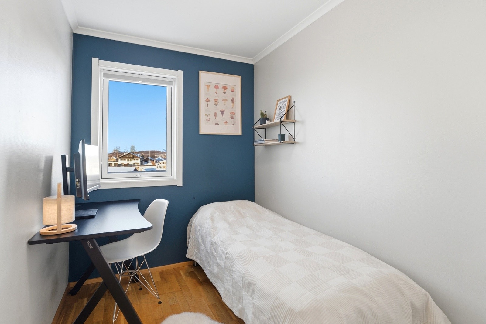 Bod innredet som soverom. Rommet er ikke godkjent for varig opphold. Galleribilde