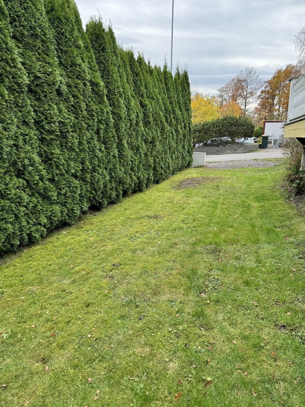 Koselig hageflekk. 1 p-plass i oppkjørsel. Velkommen til visning! Galleribilde