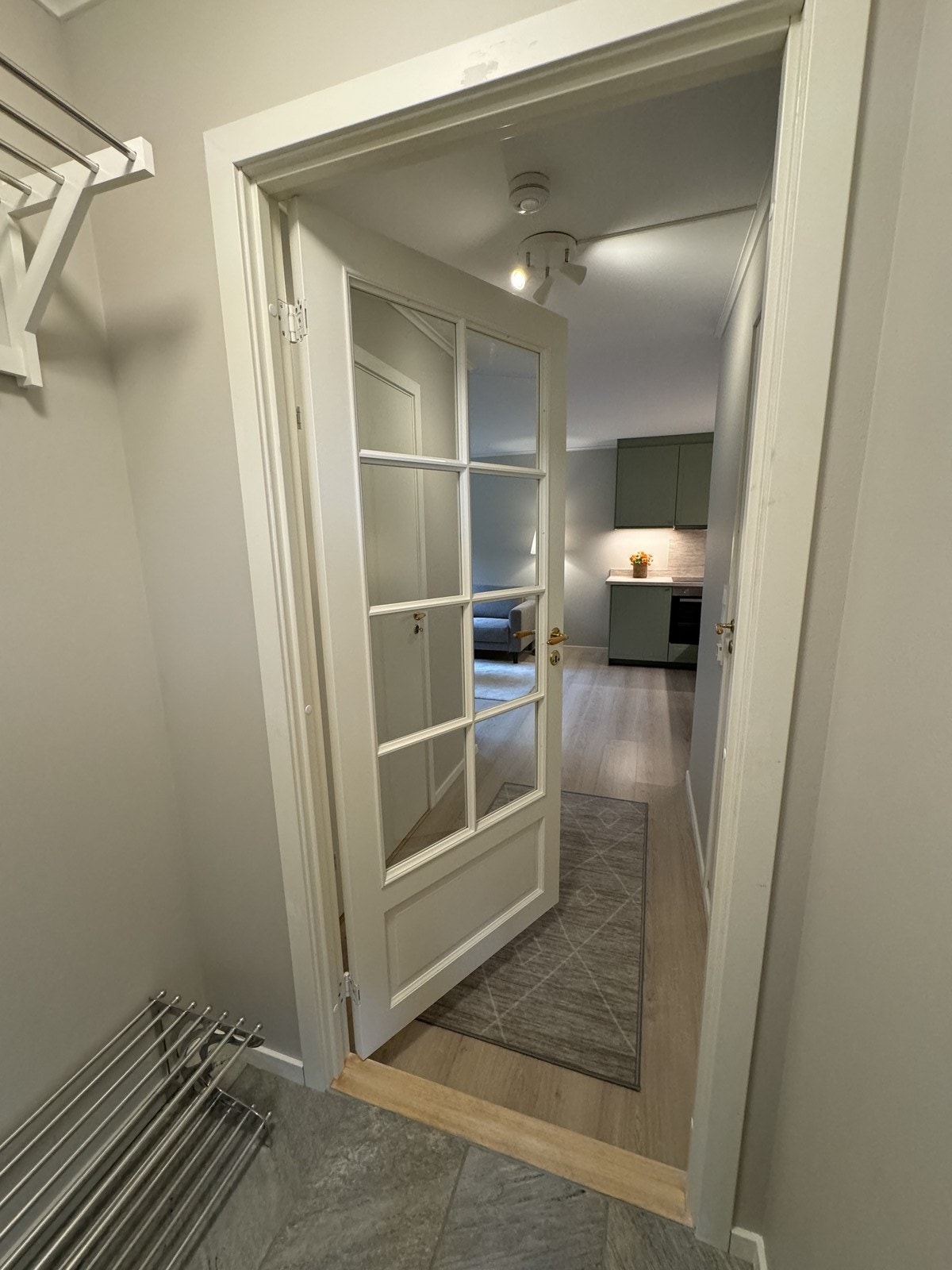 Entré med gulvvarme. Galleribilde