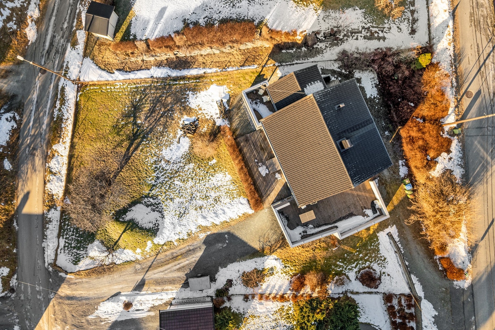 På eiendommen har du gode parkeringsforhold. Galleribilde