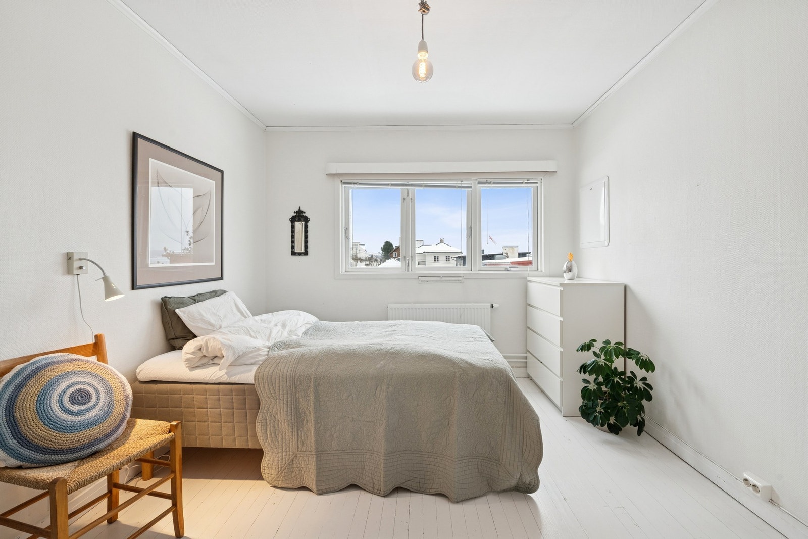 Soverom 4 med utsikt over Drammensfjorden. Galleribilde