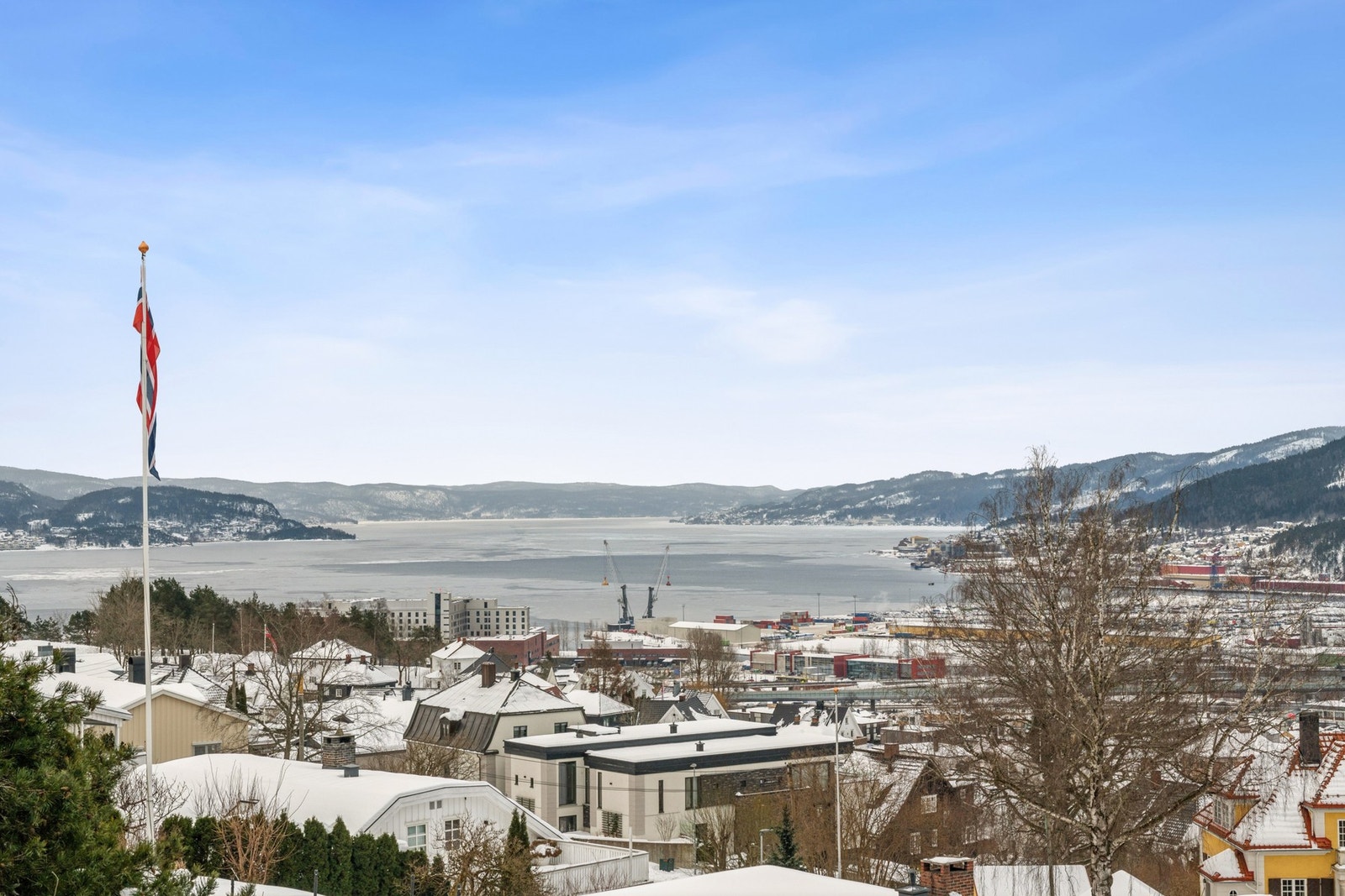 Fantastisk fjordutsikt. Galleribilde