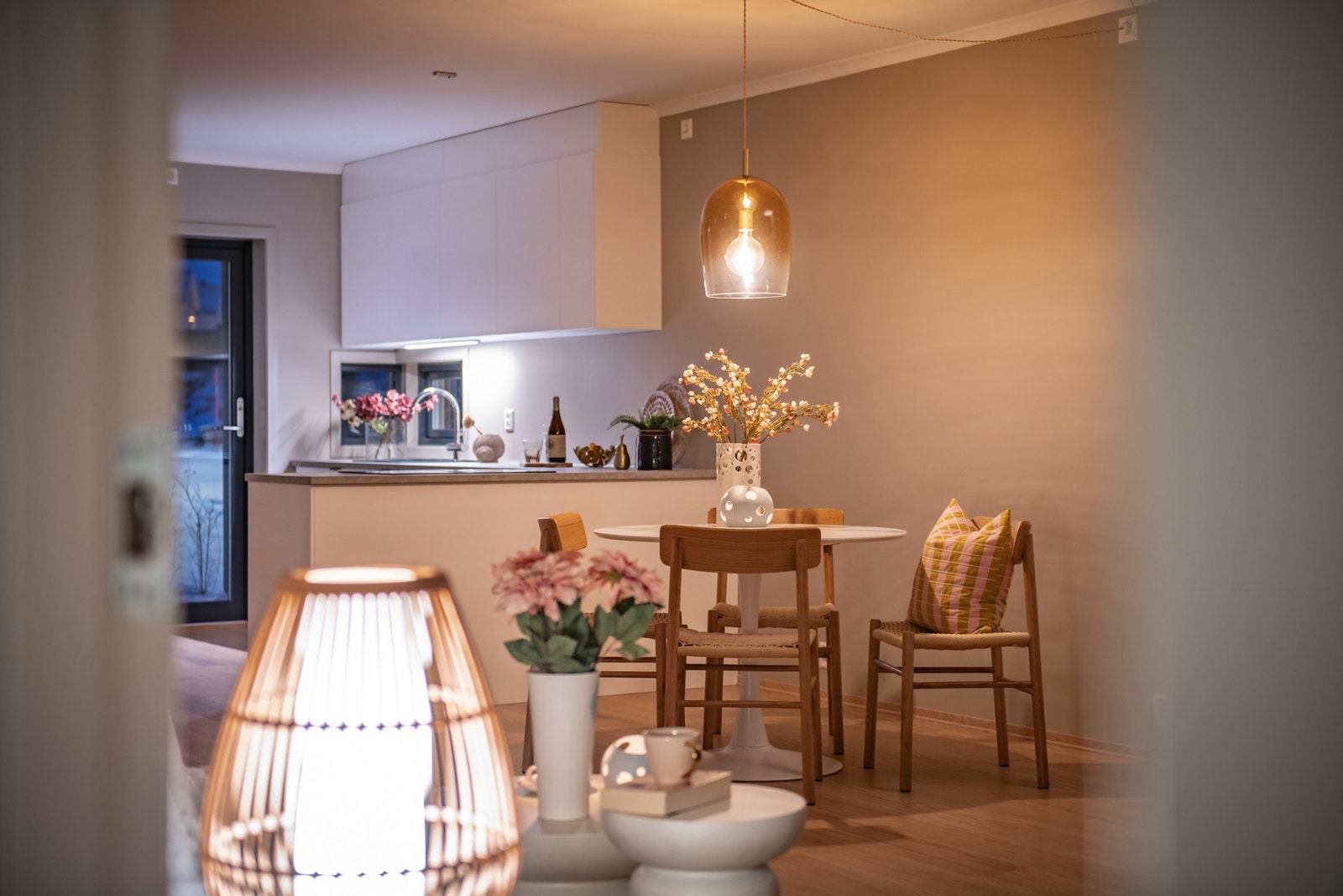 Lekker, moderne og innholdsrik 3-roms leilighet med flott beliggenhet. Galleribilde