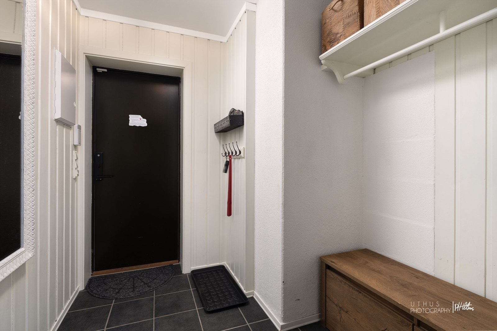 Romslig entre Galleribilde