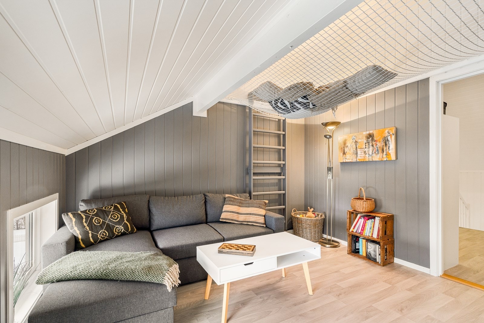 Loftstue er perfekt som stue nr 2 eller ekstra soverom. Galleribilde