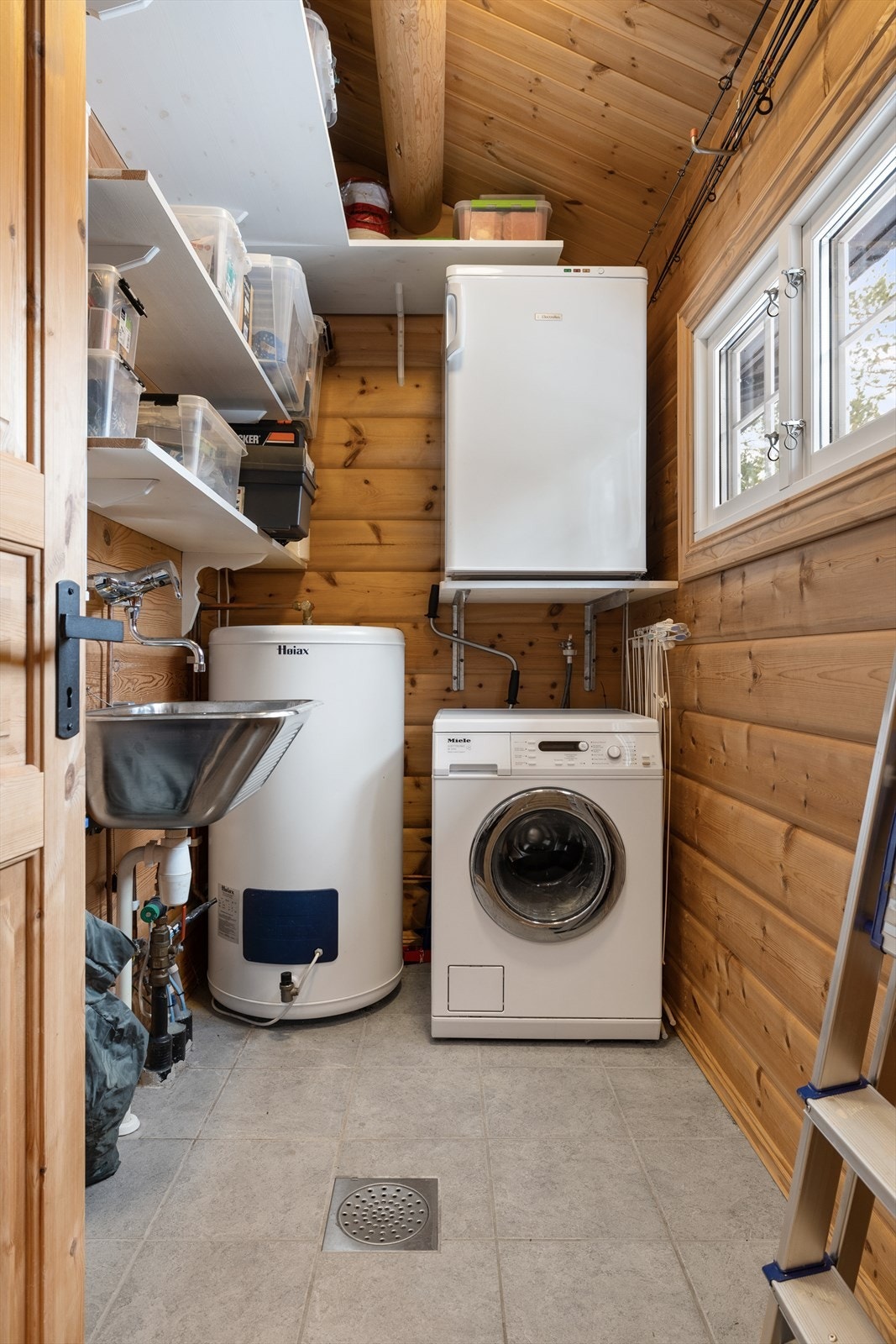 Vaskerom Galleribilde