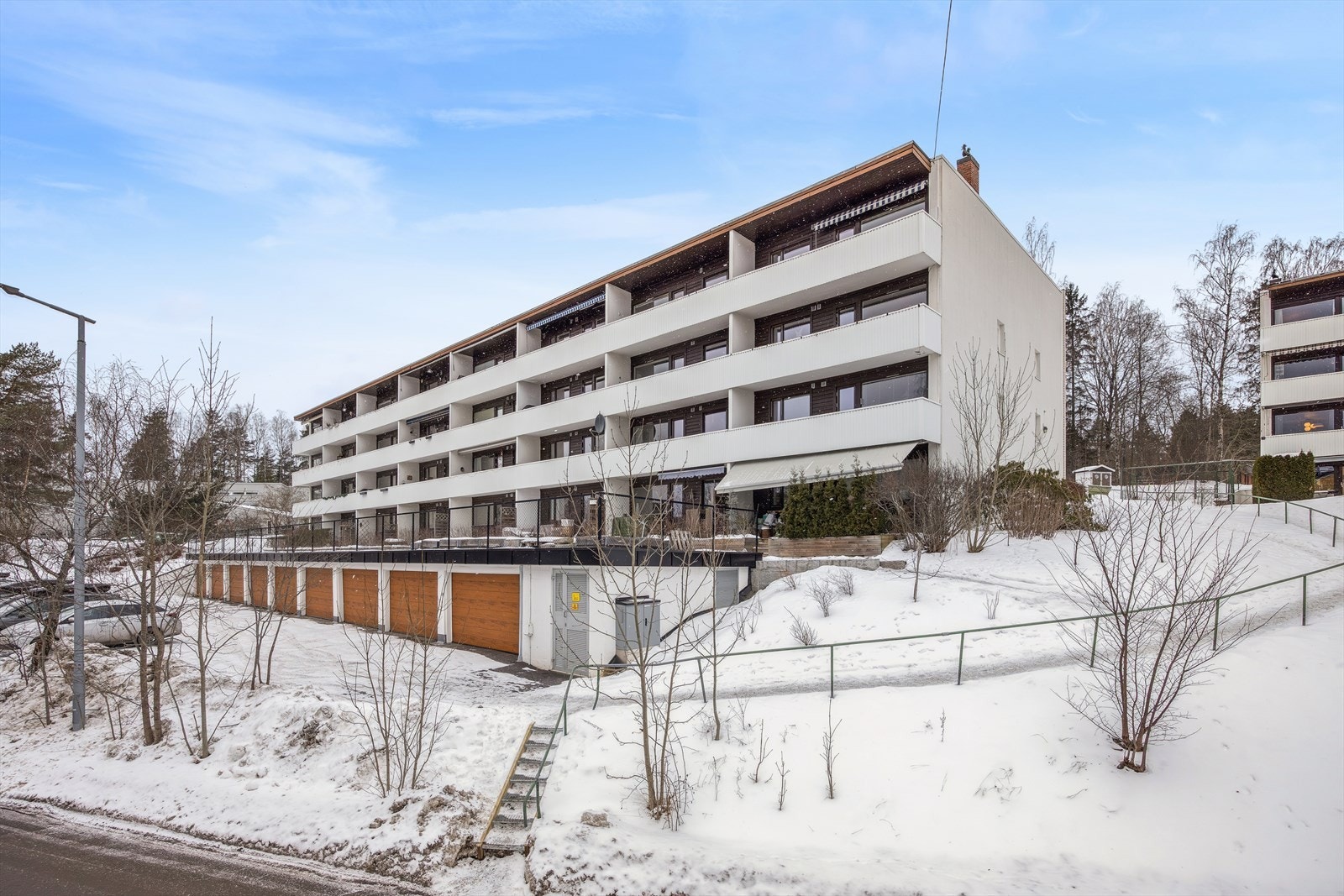 Gaustadveien borettslag består av 134 andelsleiligheter. Her er det fellesvaskeri og mulighet for garasje/parkeringsplass. Galleribilde