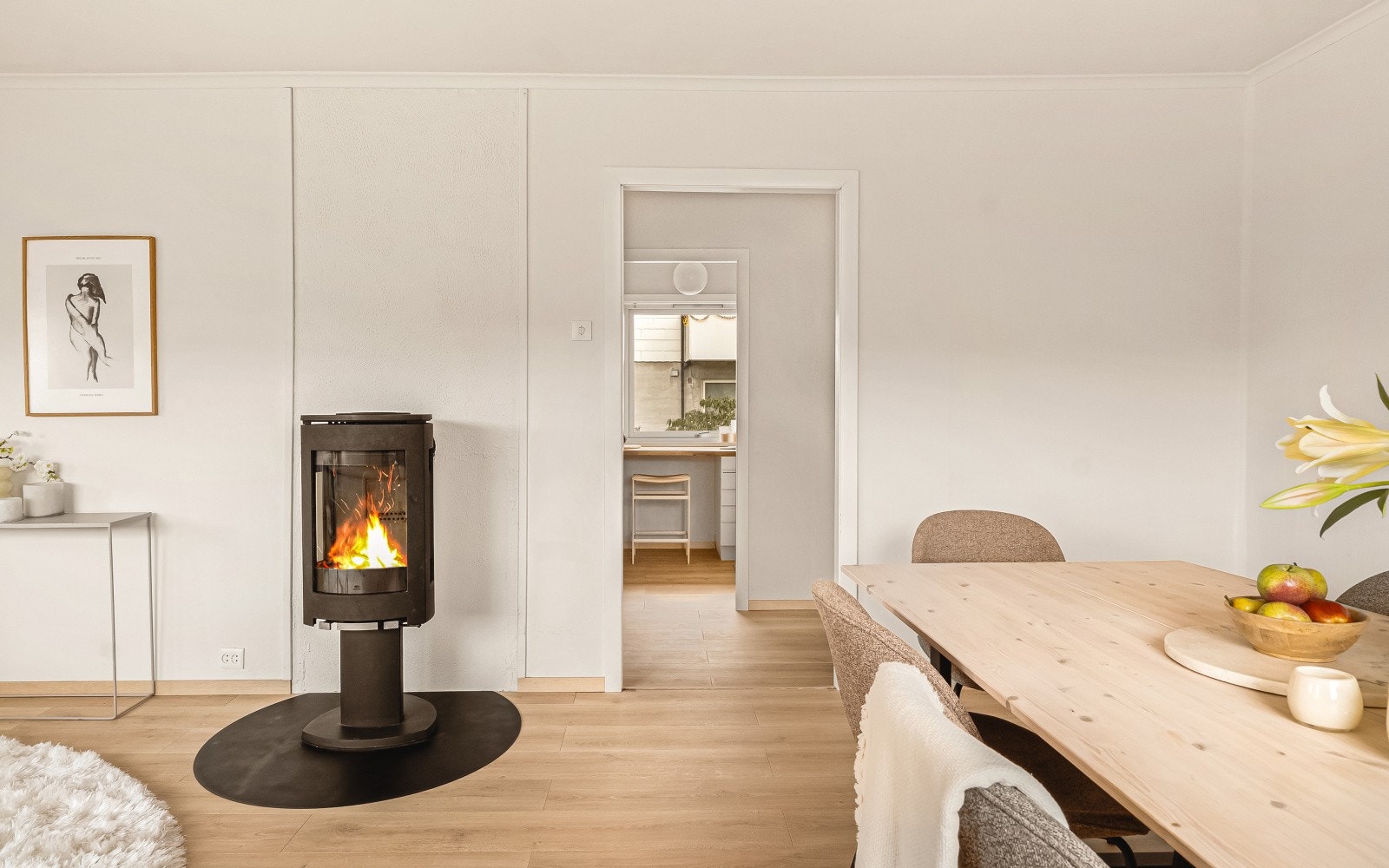 God størrelse på stue - hele 28,3 m² Galleribilde