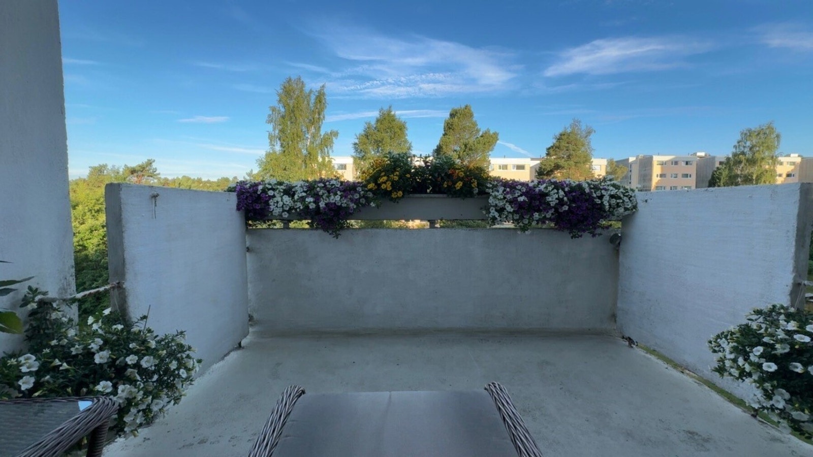 Selgers bilde fra verandaen Galleribilde