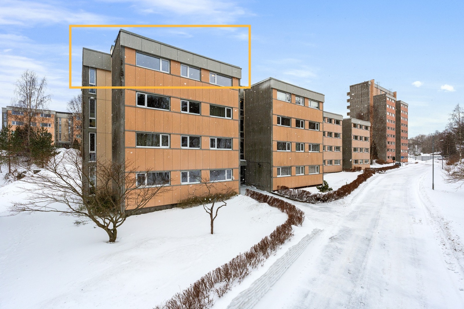 Velkommen til Koboltveien 20 på Tinnheia. Leiligheten ligger i 4.etg. (øverst). Bilder tatt av fotograf Sondre Transeth Galleribilde