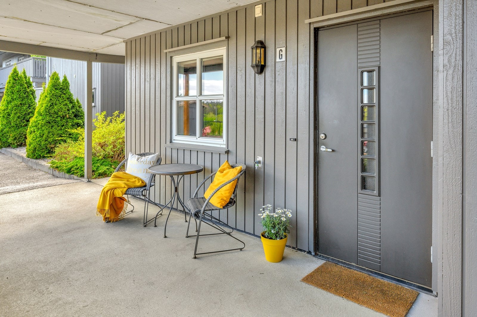 Leiligheten ligger i byggets 1 etasje med trappefri adkomst. Galleribilde