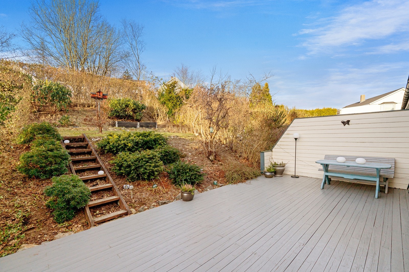 Solrik opparbeidet hage. Galleribilde