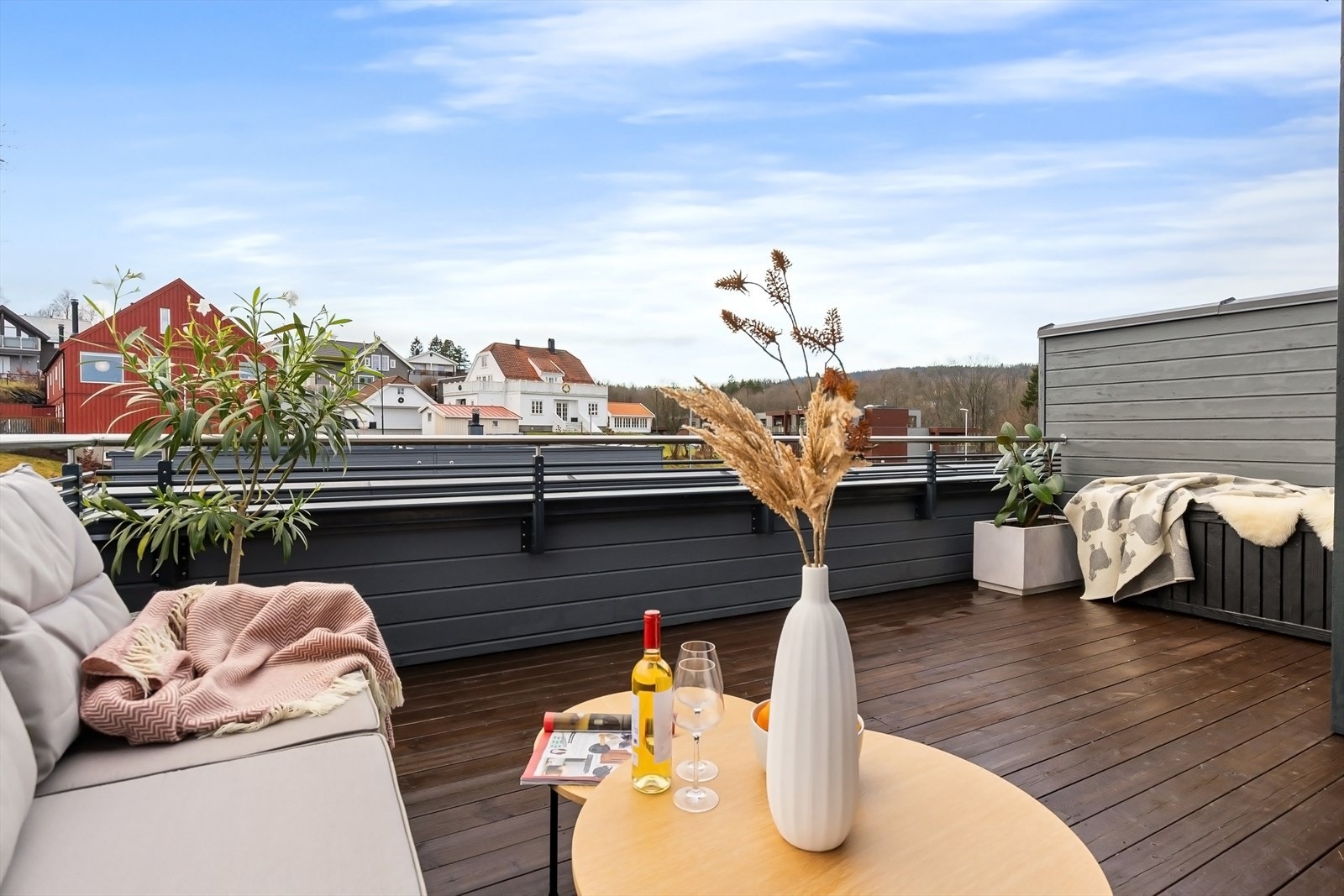 Flott utsyn mot nærområdet. Galleribilde