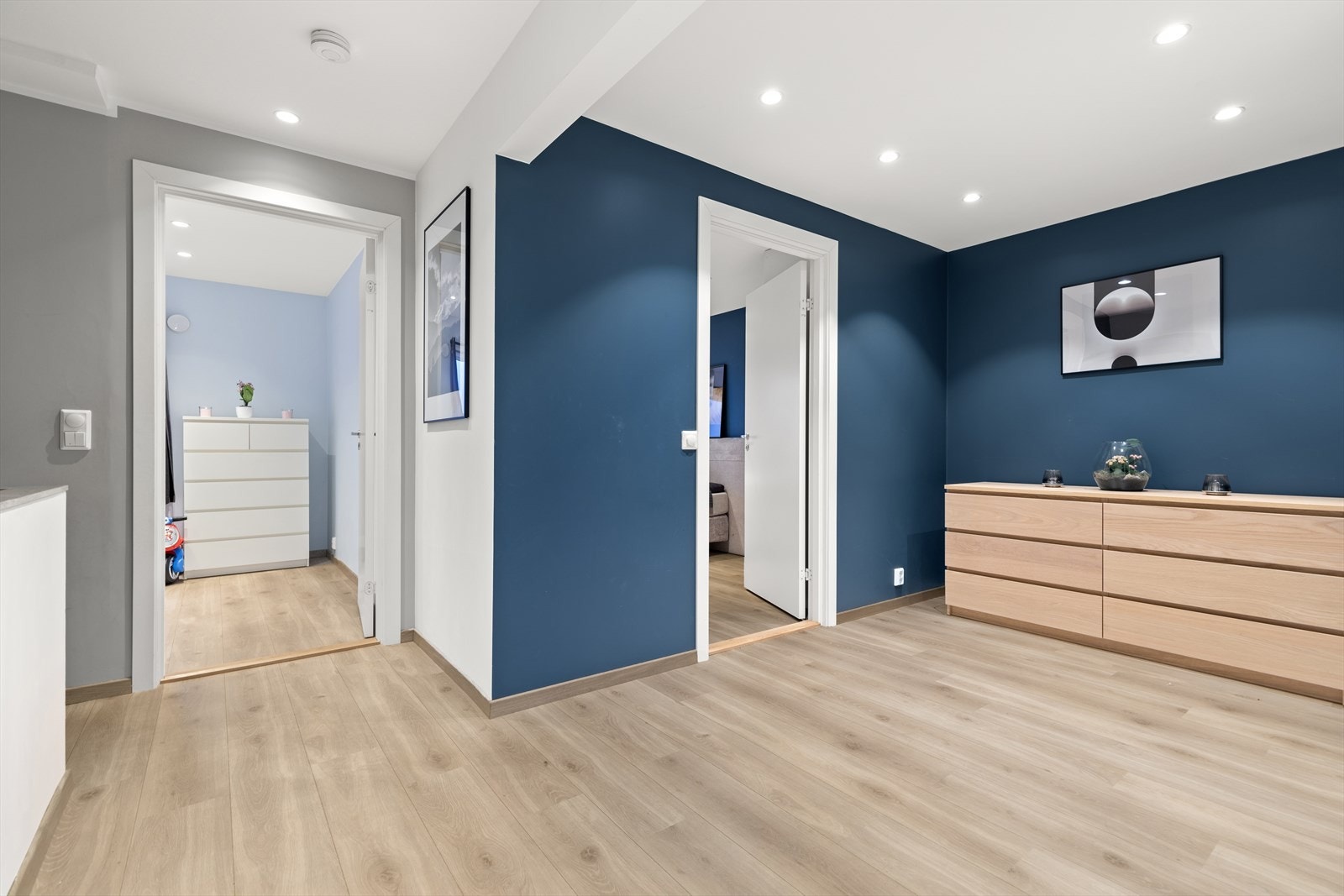 Oppholdsrom i 2.etasje. Galleribilde