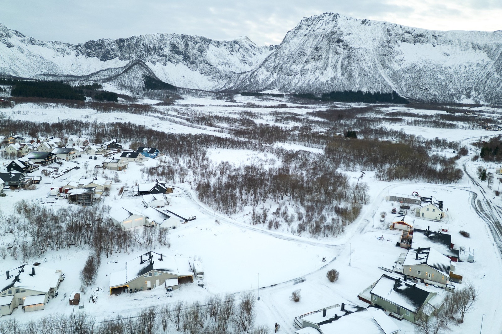 Tomta er byggeklar! Omfattende grunnarbeider i form av uttrauing, innfylling og komprimering er utført Galleribilde